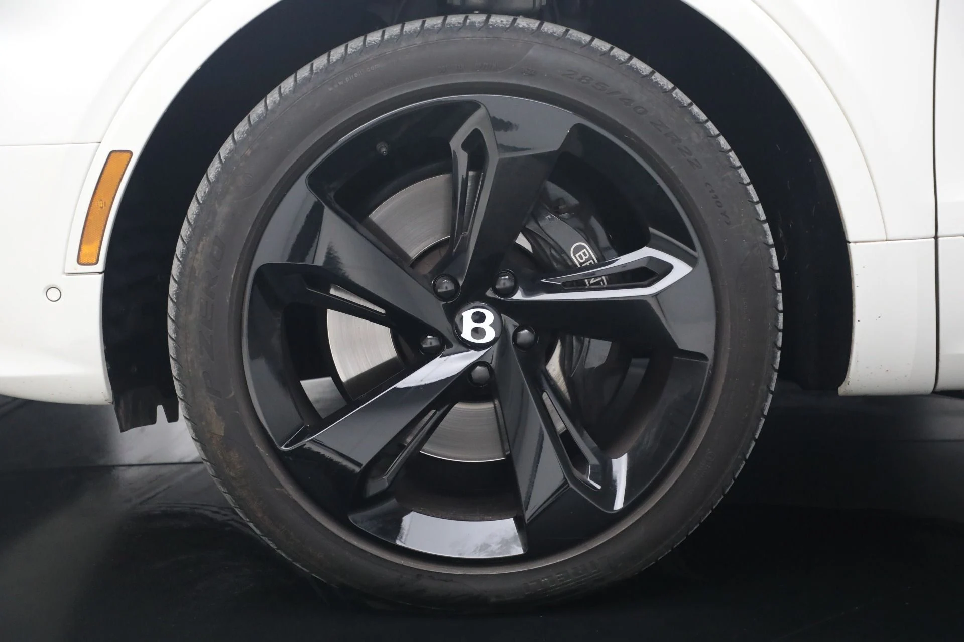 mph026_3494748167_Used_2021_Bentley_Bentayga_V8_1770336413_dbbe31b764