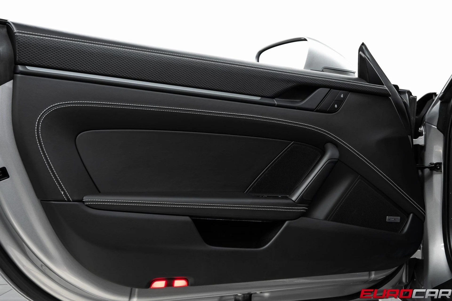 mph026_3499393629_image_27_b10e49a43f