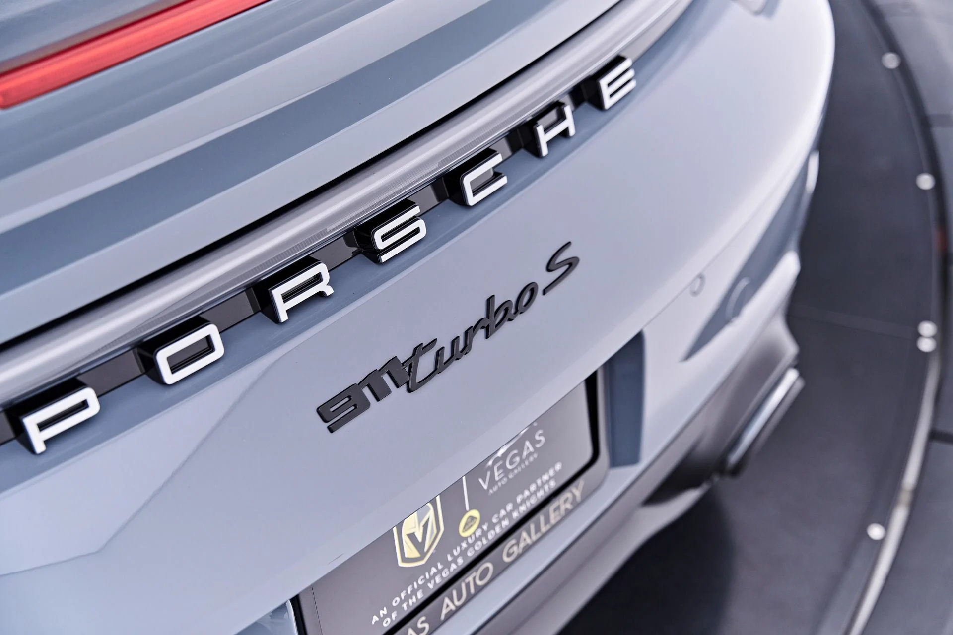 mph026_3508100687_Used_2023_Porsche_911_Turbo_S_1785208147_4d9d8560ee
