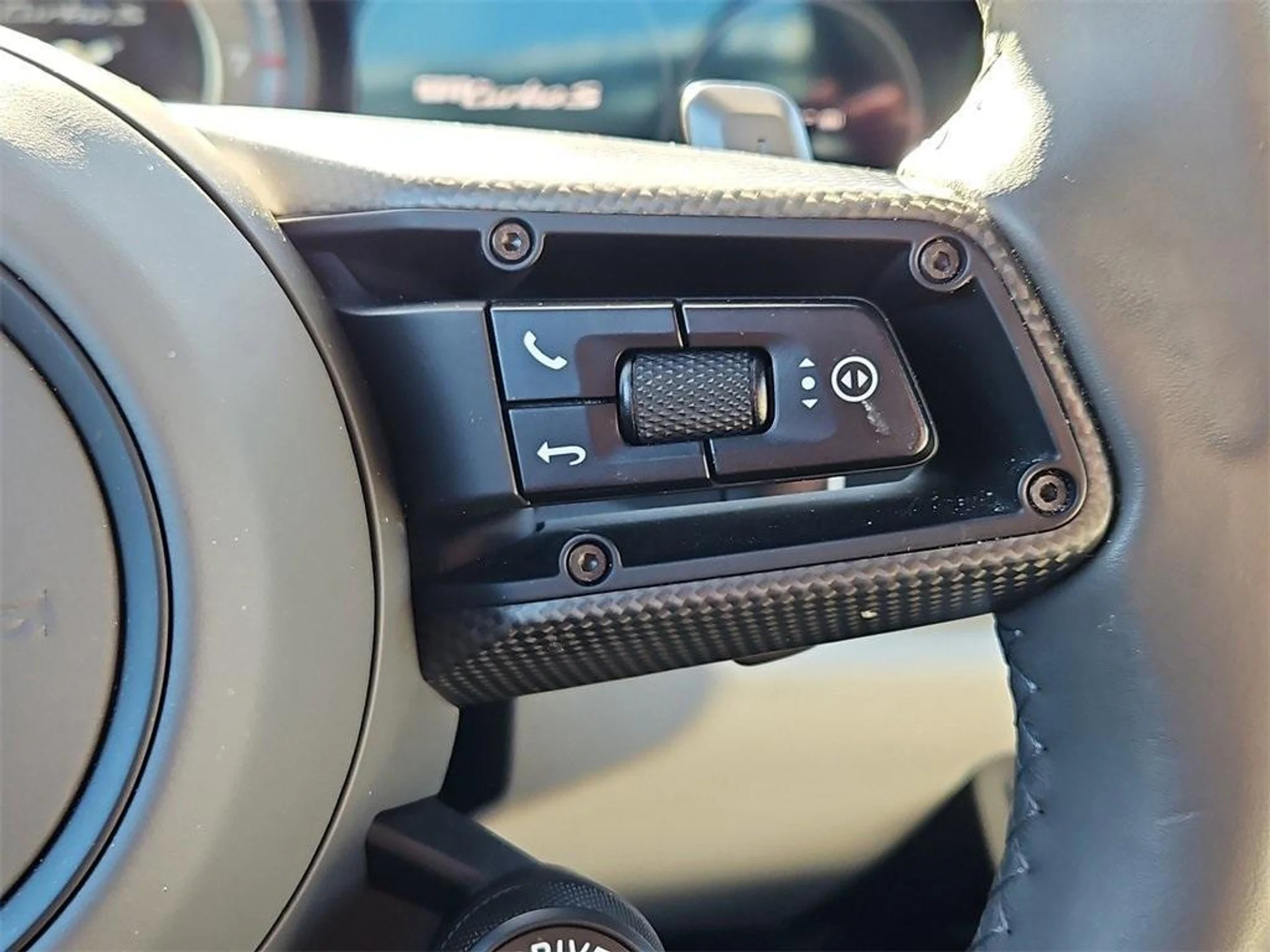 mph026_351484336_AP_Vrf_XS_5_Taq_q82u_WU_8isn1m_DNQ_0ea6abaacb