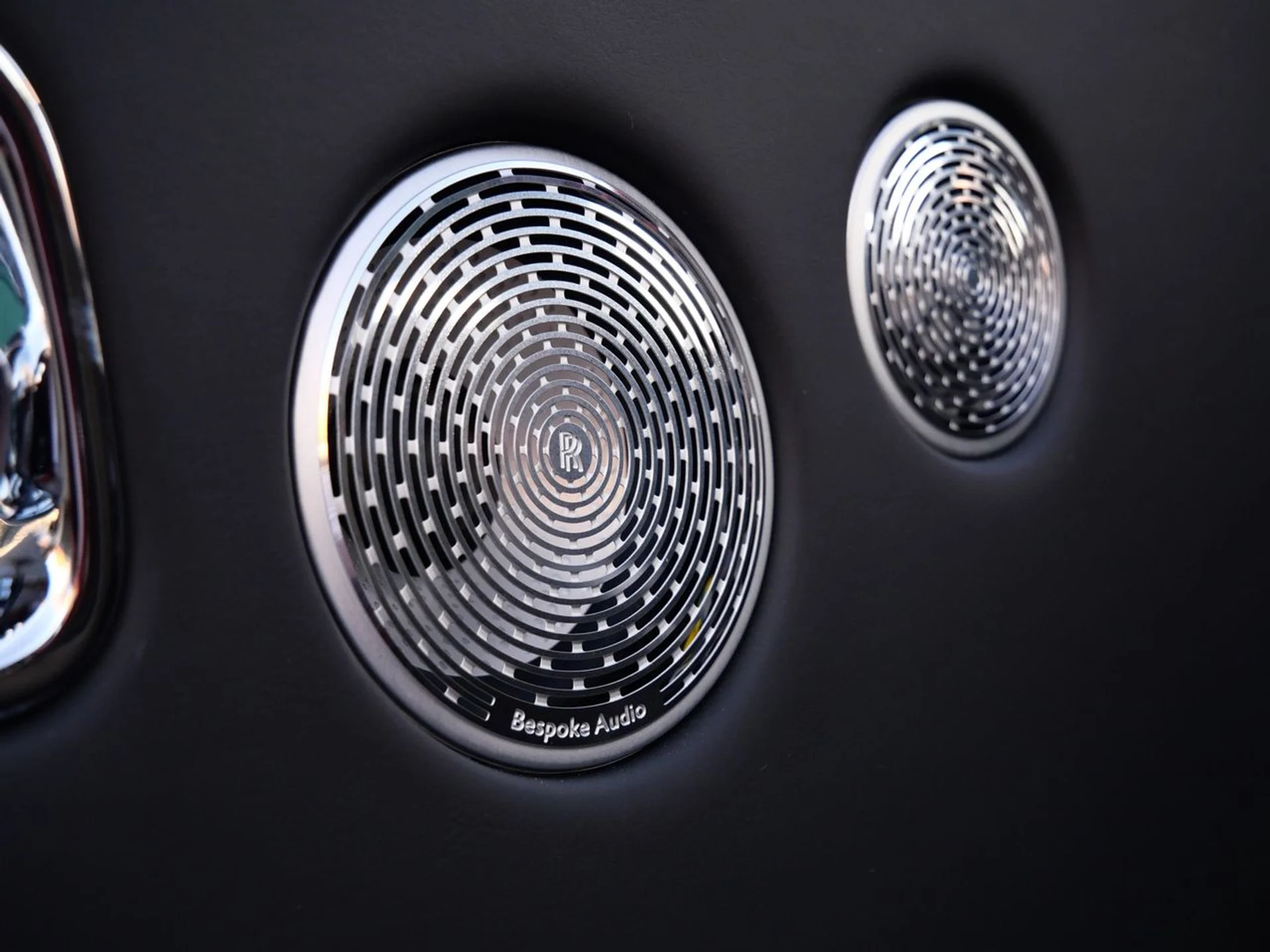 mph026_3520343569_3f1a44b2e884d3f884c5db105fac94dax_966dc97087