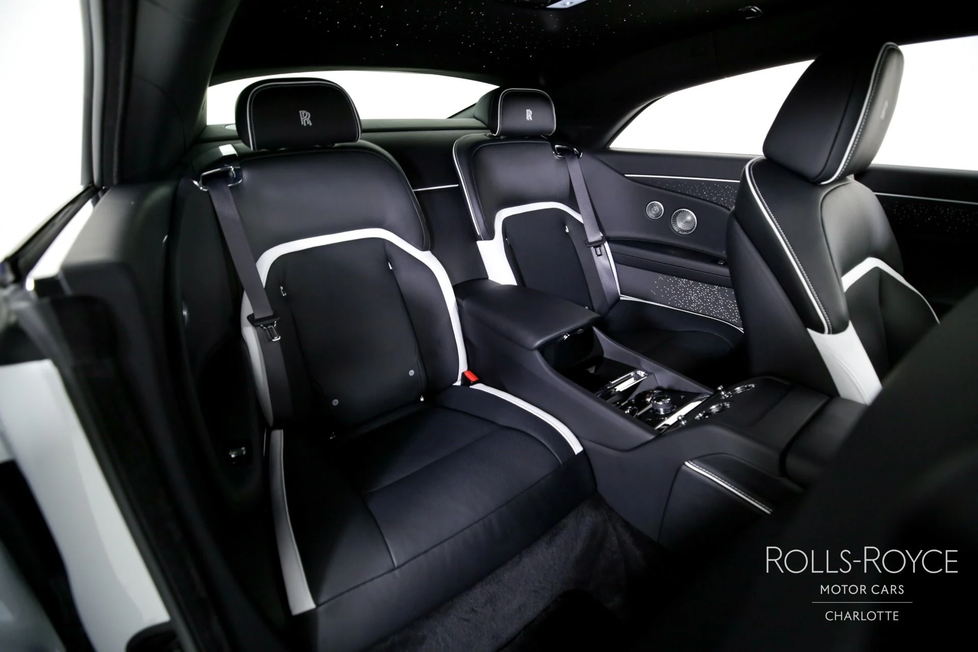 mph026_3522925107_Used_2024_Rolls_Royce_Spectre_1709308315_d27f056205