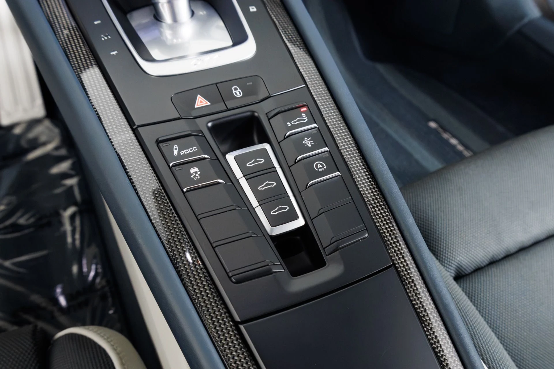 mph026_3523942854_Used_2017_Porsche_911_Turbo_S_1787680346_ce035a6a21