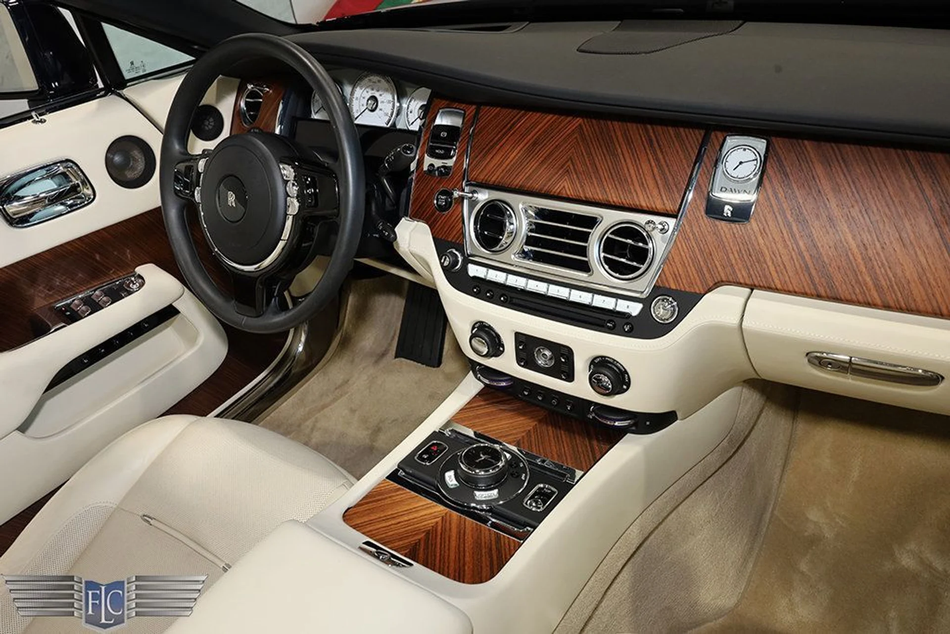 mph026_3527209124_used_2016_rolls_royce_dawn_2drconvertible_9689_23037962_27_1024_31a4618933