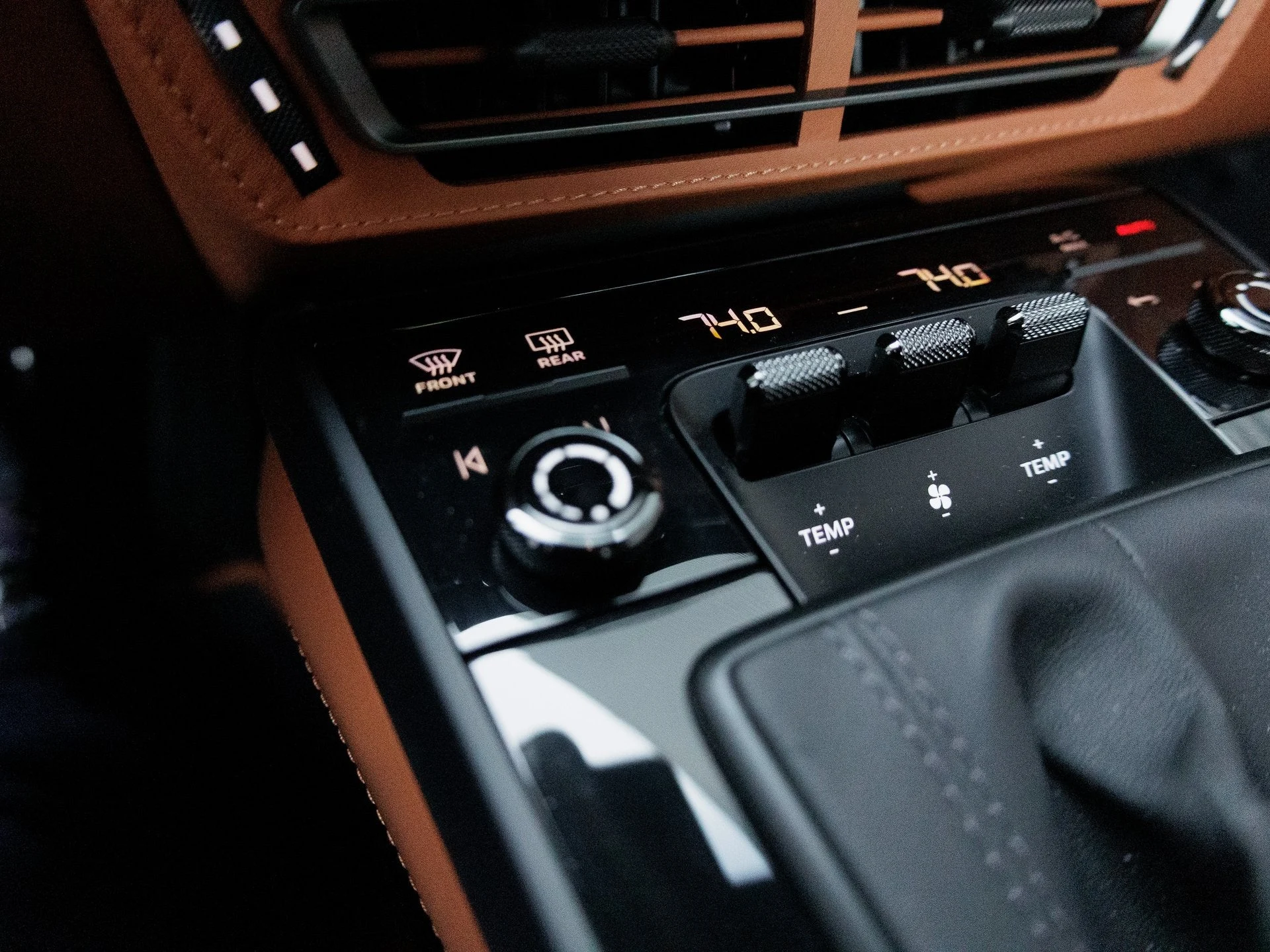 mph026_3535027524_27_4896adf0e6