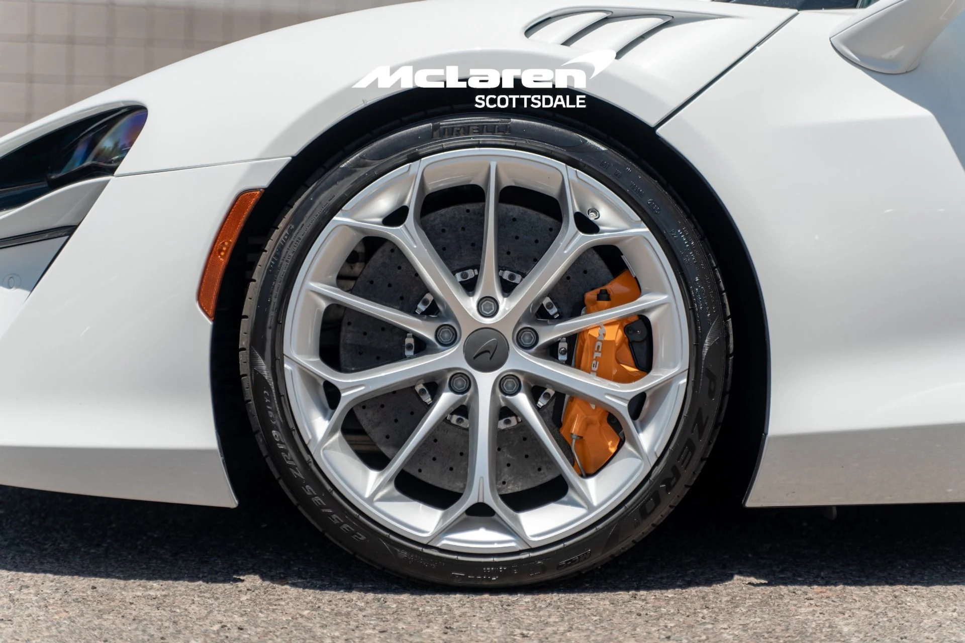 mph026_3535061975_Used_2026_MCLAREN_ARTURA_1781288579_e0a0edaf9a