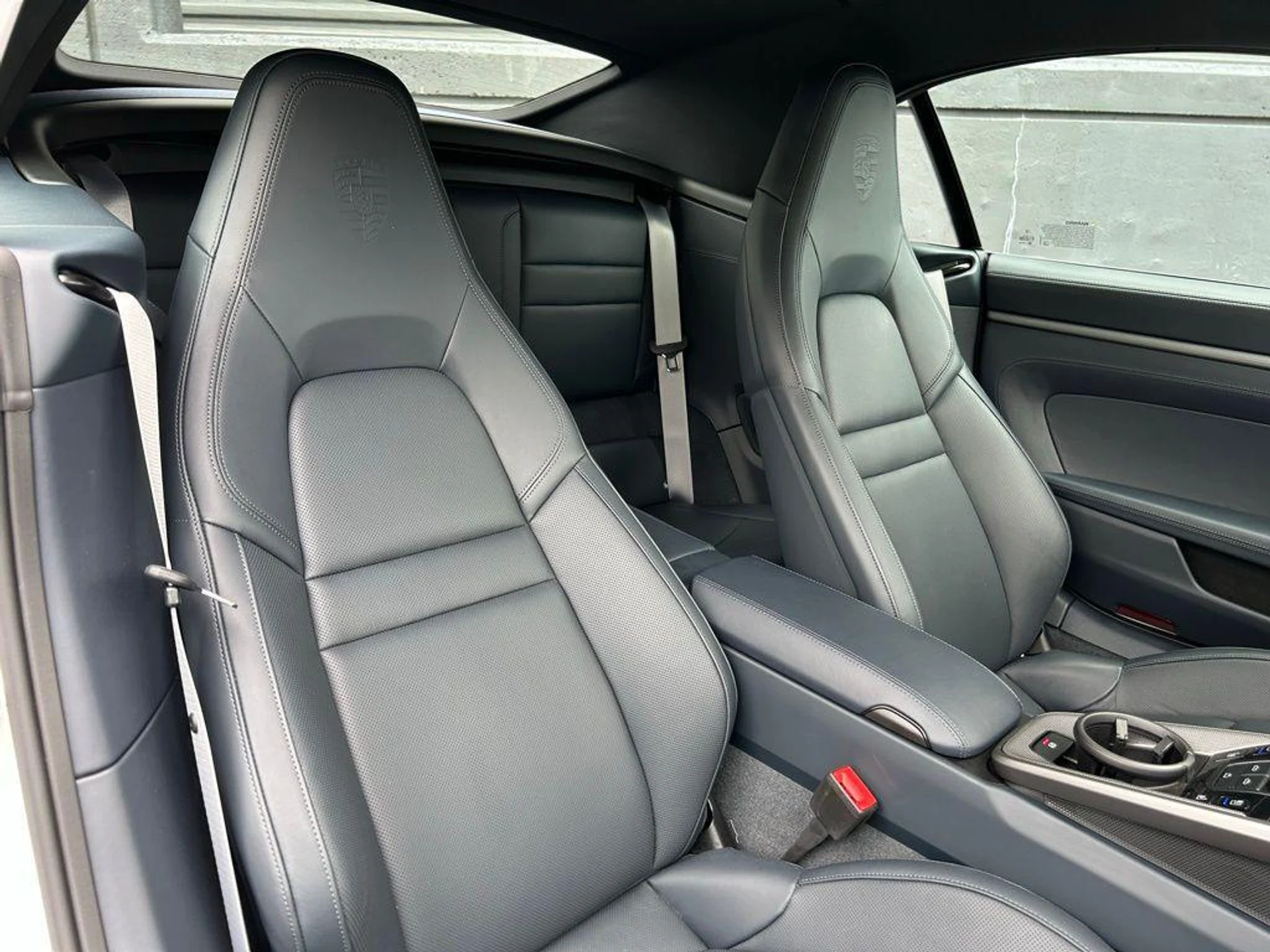 mph026_354533942_dwt8q7_ERABT_66tf_L_Ot_Xb_Dx_N_Ha_Uw_f3284614e0