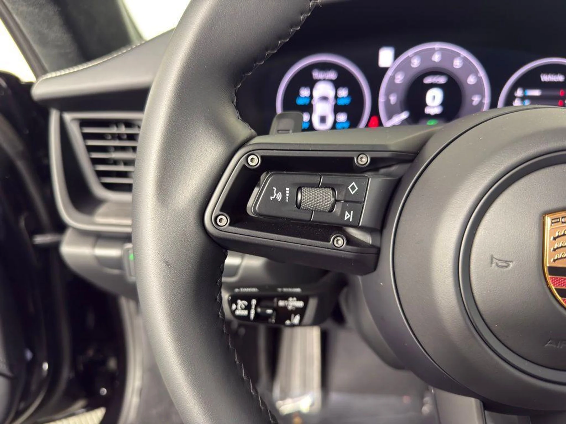 mph026_3552225911_e_ROE_Xsc_G0fc_mv_R2_X_Tzn6_LWD_0n_Y_7c2e4ede21