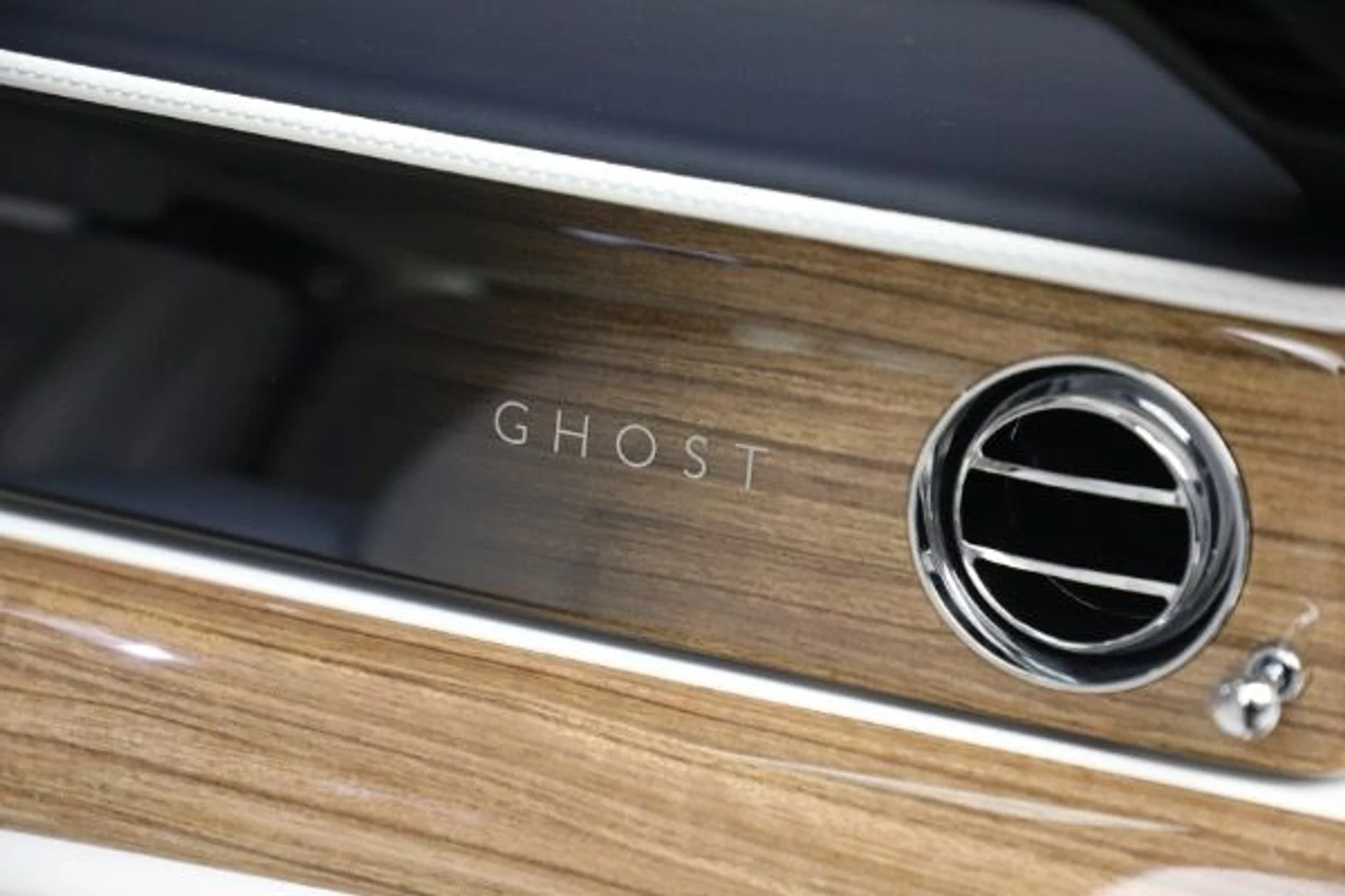mph026_3555391835_New_2025_Rolls_Royce_Ghost_224d8e5d9c