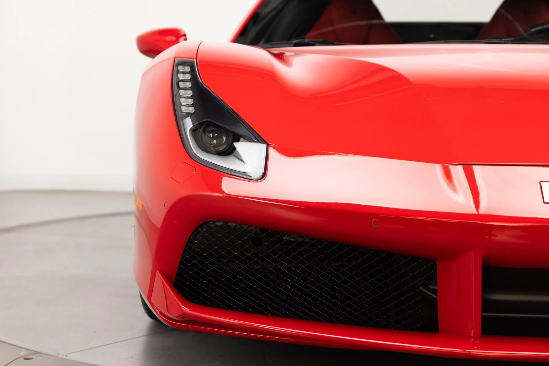 mph026_3555502551_Used_2017_Ferrari_488_Spider_1782928038_f557e06513