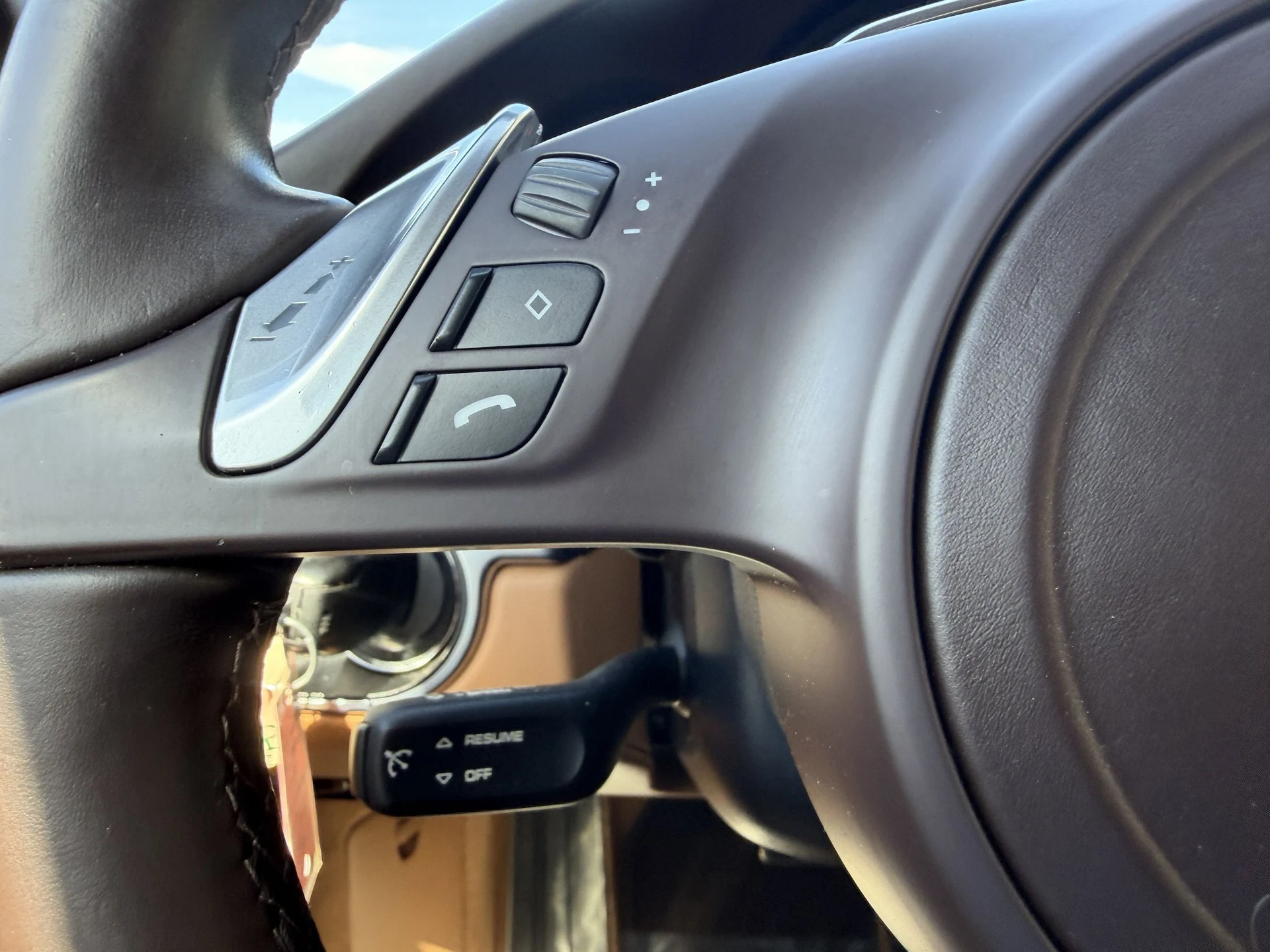 mph026_3559417943_572d17db617dde73ee8966e1122c4cbcx_8778f4424c