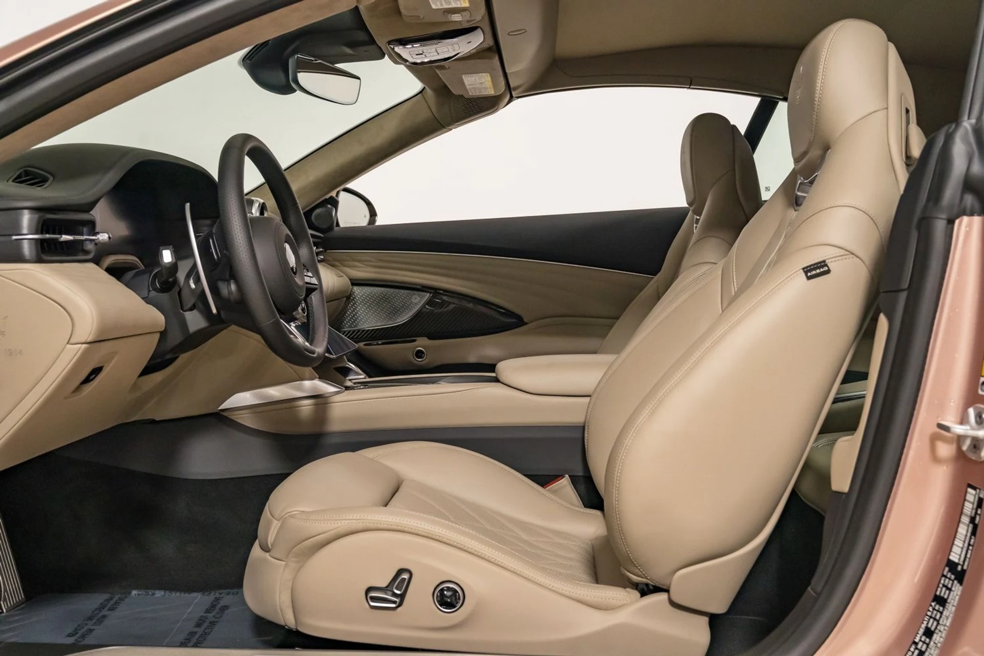 mph026_355944008_c63ee7d652de403eabc0273134958b49_6dbf737b81