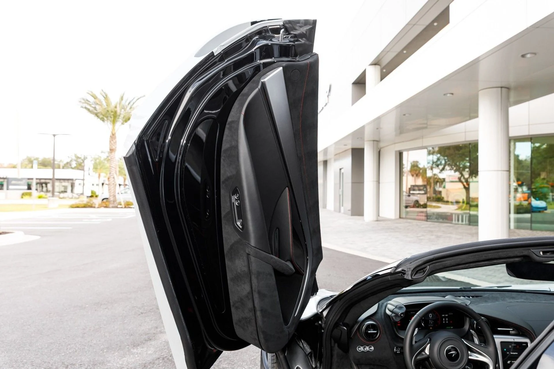 mph026_3561890594_637_p27_l_c538f2b65e