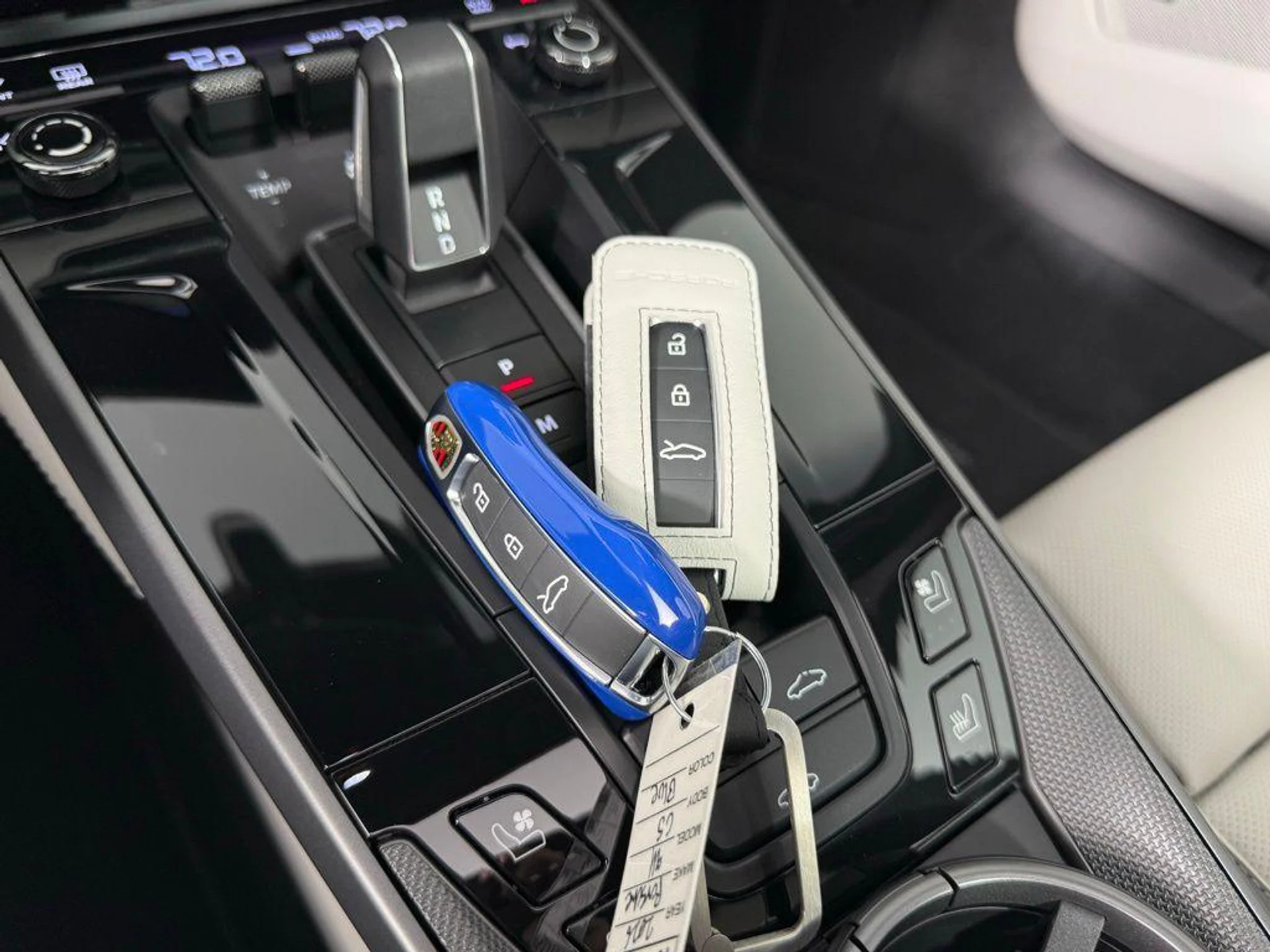 mph026_3569176703_fvl_d_X15_U7x_Z_Ce_J_Pki_LHW_Ittotk_2de8b9de7b