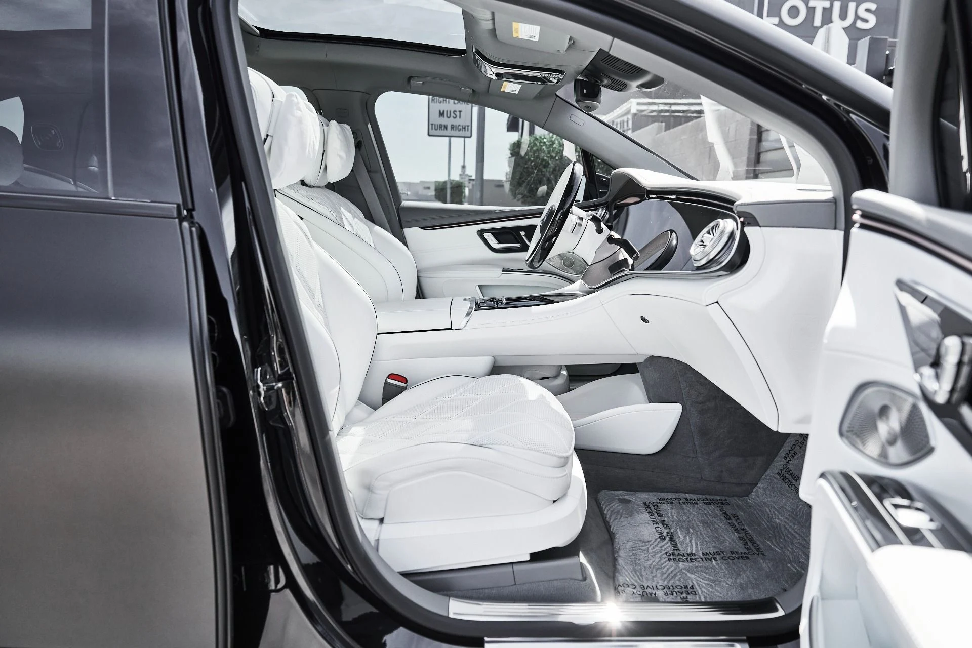 mph026_3571186537_Used_2024_Mercedes_Benz_EQS_Maybach_EQS_680_1774575174_2429c9746b