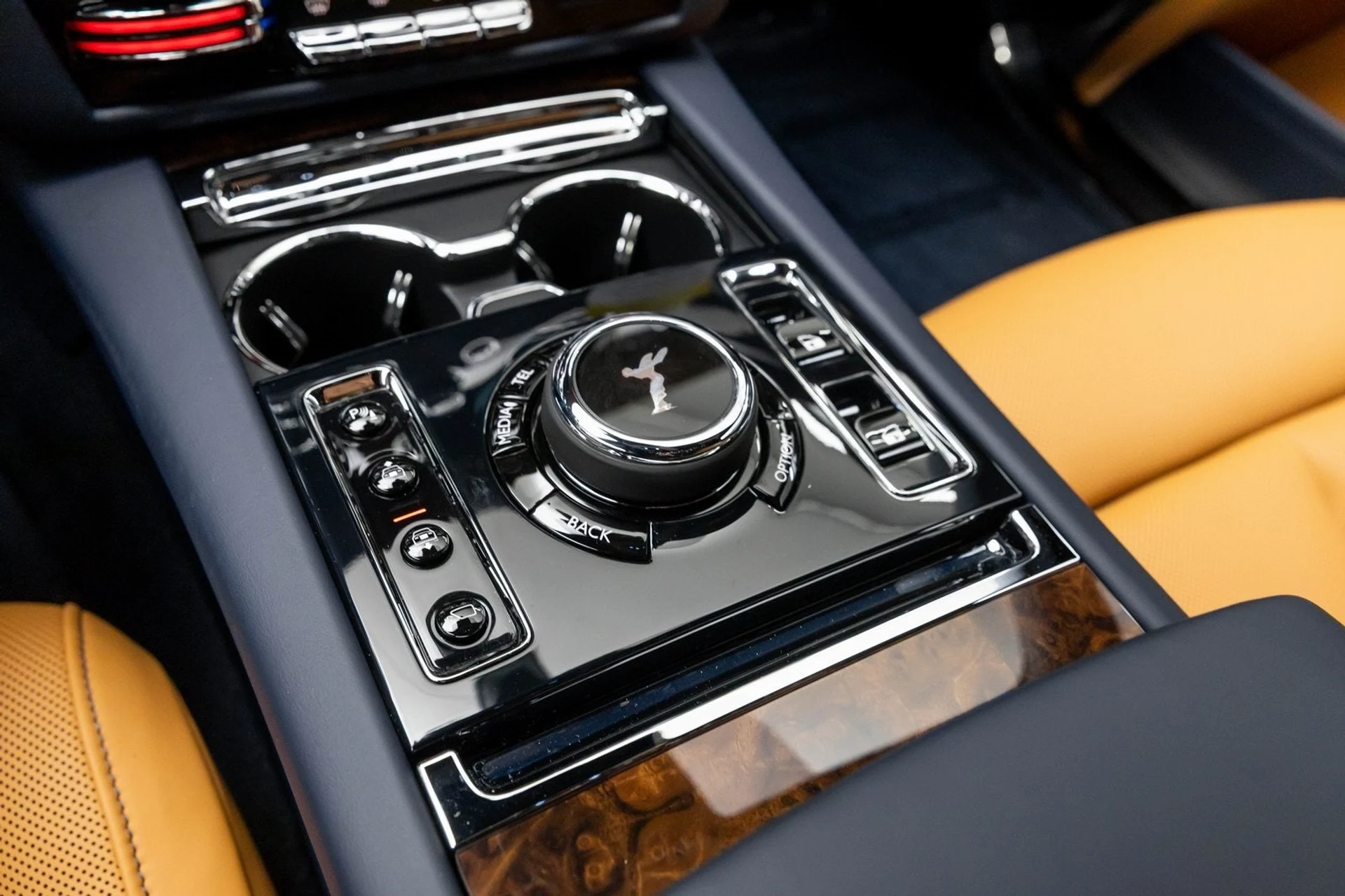 mph026_3573688496_27_e624a68e47