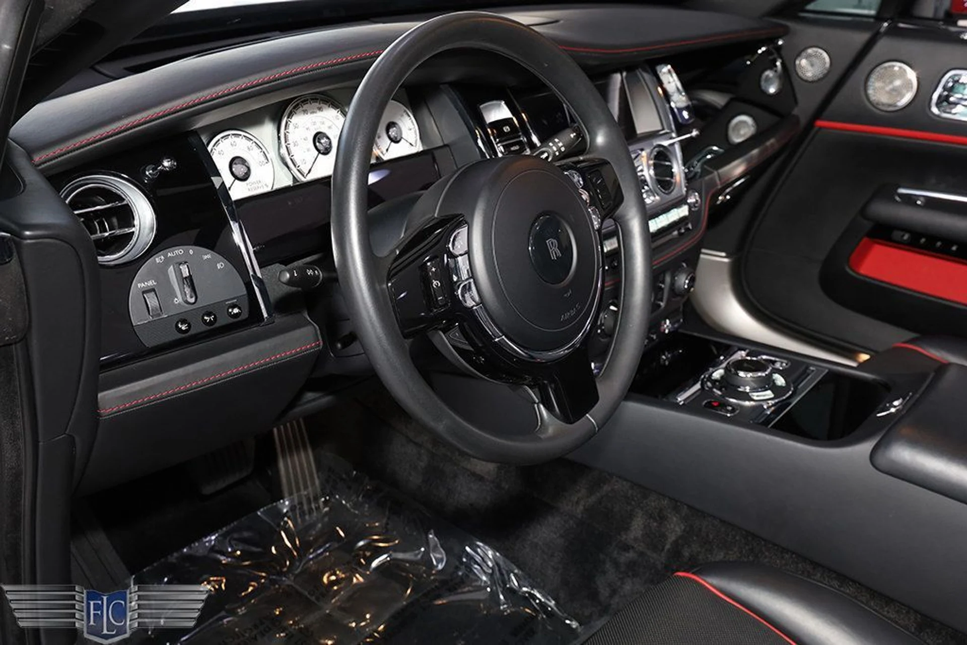 mph026_3579273530_used_2021_rolls_royce_dawn_convertible_6305_23016597_27_1024_c21dc7e19f