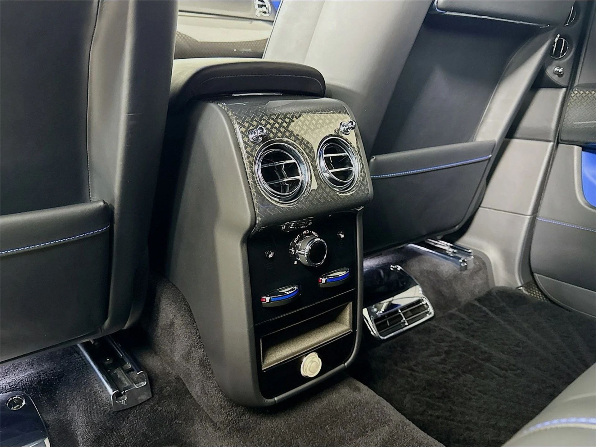 mph026_3579698630_aabfaa13bfd11760876a322b653d4cecx_cba658a86b