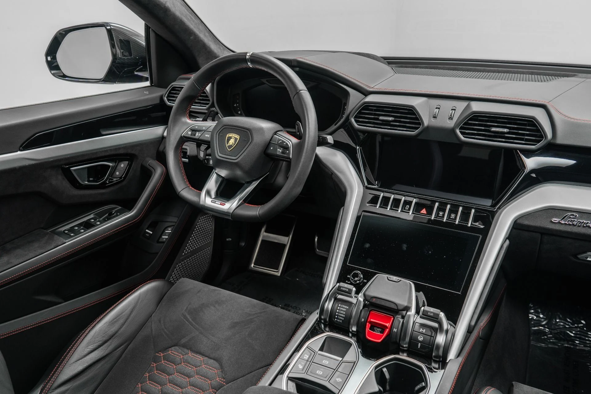 mph026_3584500361_Used_2021_Lamborghini_Urus_Q_Citura_Interior_Bang_and_Olufsen_Audio_1778530173_1e39b3f7b8