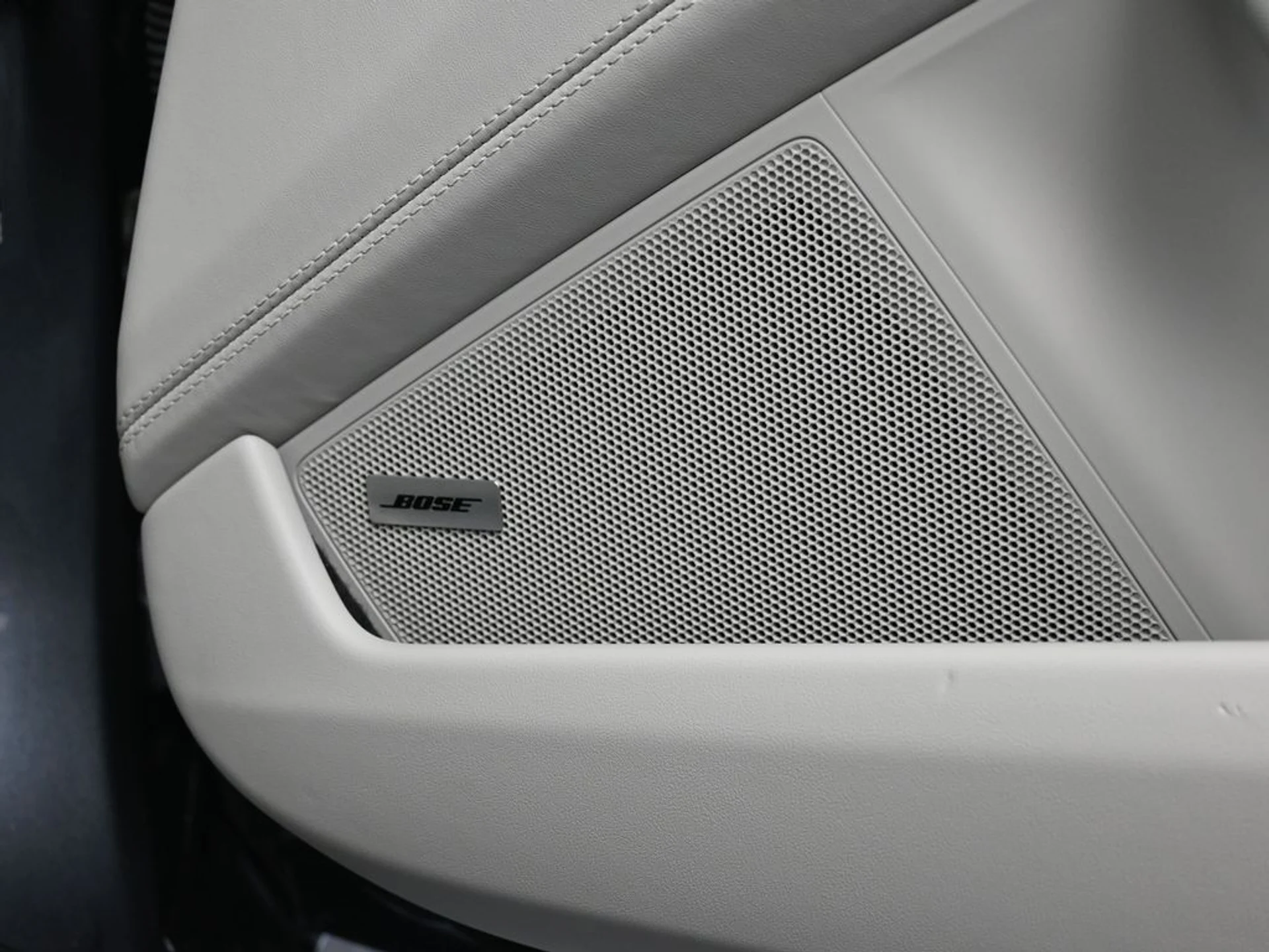 mph026_3604379458_e83d2131c55be8c0f18221e49be2c8b9_cccf2449af