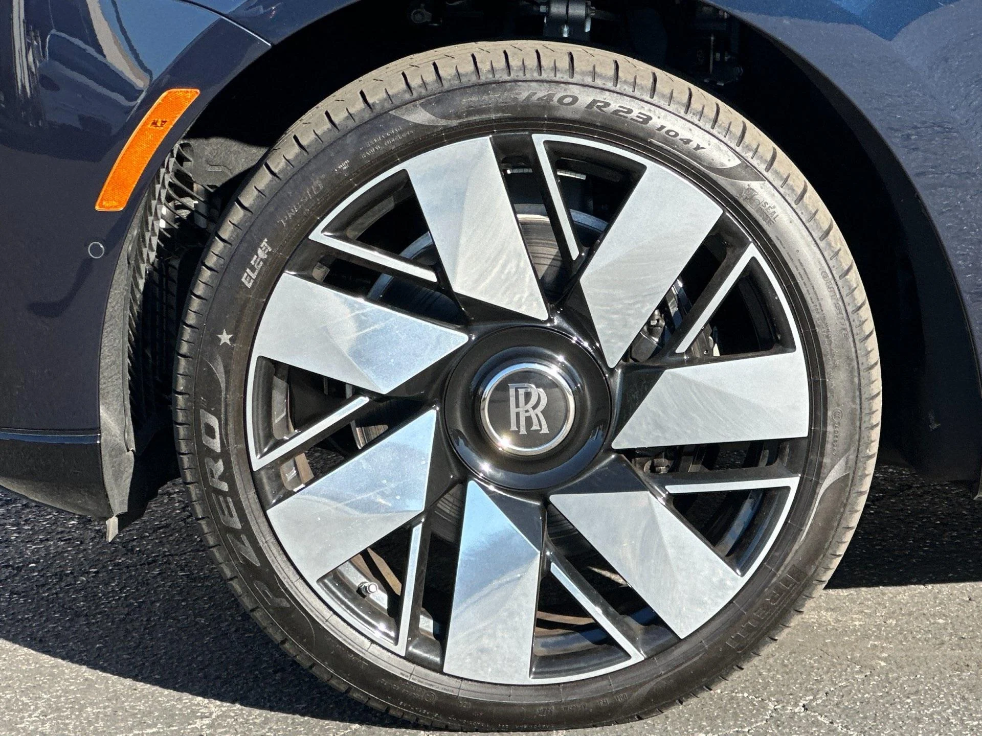 mph026_3607546833_New_2025_Rolls_Royce_Cullinan_1761746933_117e1a2cc0