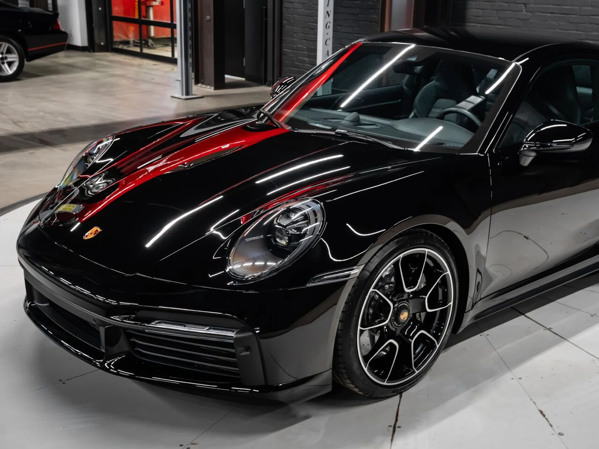 mph026_3620588492_porsche_911_2022_9867e80bc3