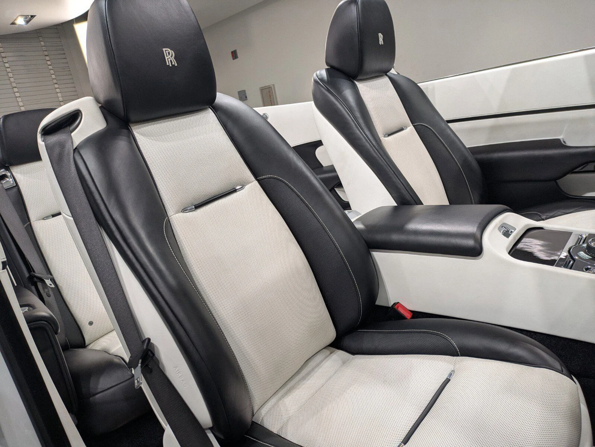 mph026_3624906664_f4765b08898c36f55e9adb7fa223f8f5_3411148b64