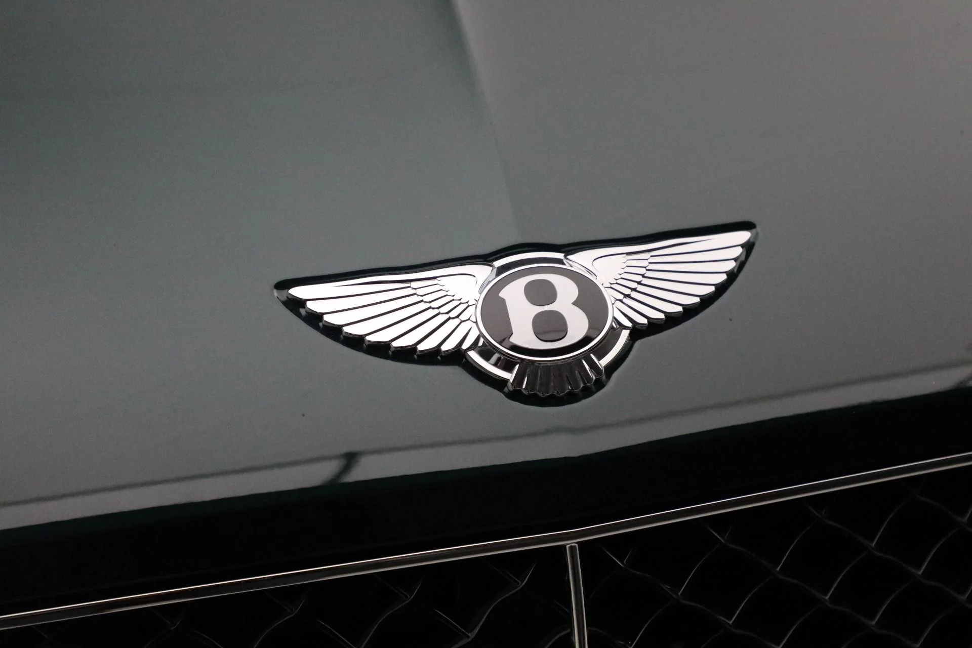 mph026_3631071725_New_2024_Bentley_Continental_GTC_V8_e8d817d5f0