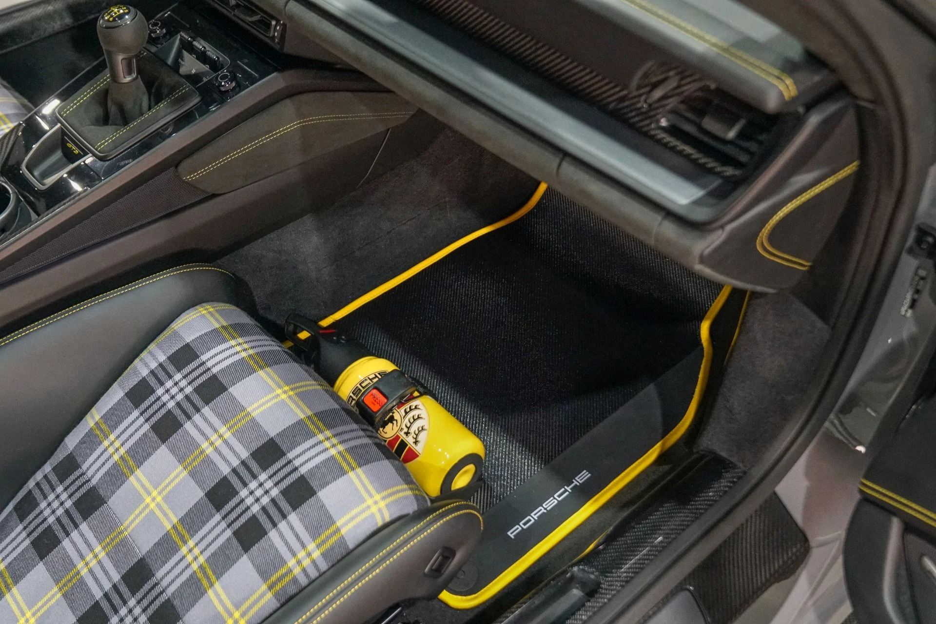 mph026_3631191539_Used_2022_Porsche_911_GT_3_1766780439_b2e6cc691d