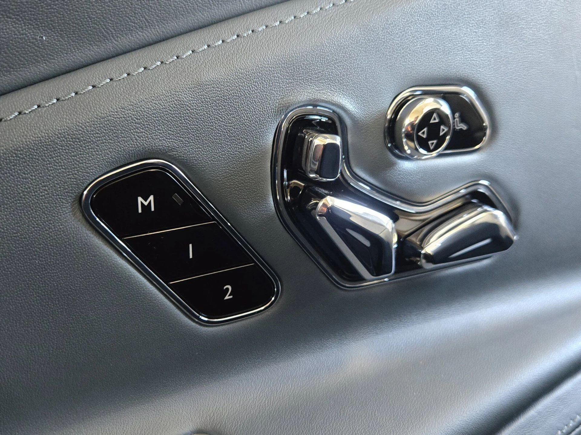 mph026_3631275060_90be57a68218b53f58ae6aaae1ab3766x_cdf9b2f055