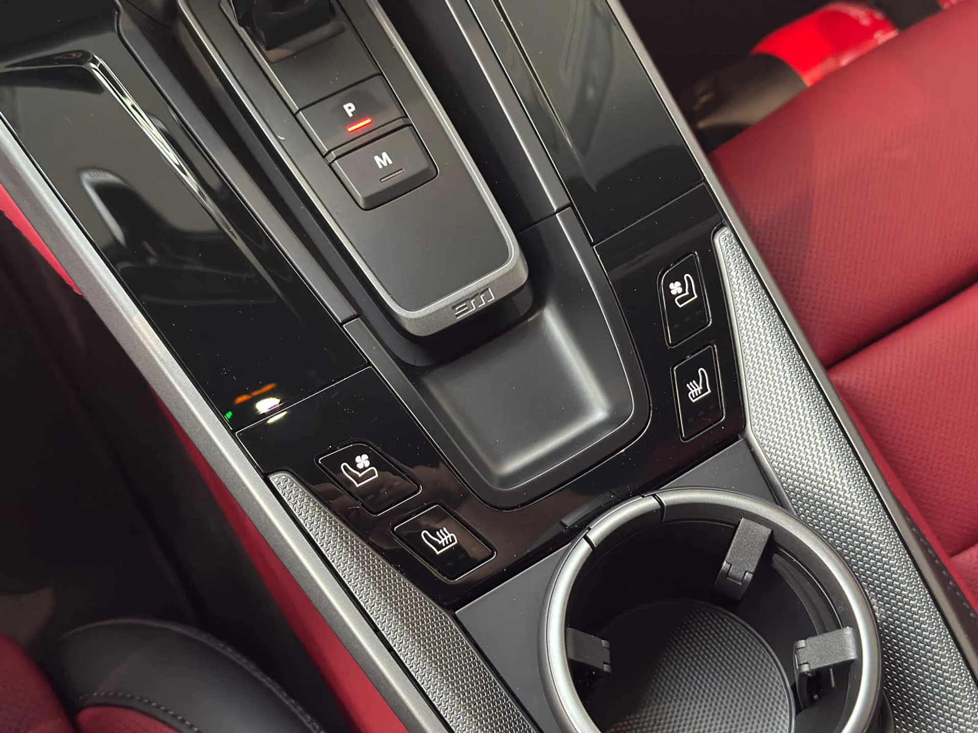 mph026_3635122319_24c87a60c91c4bc4cf8100bca9bfa7e0x_136f462a95