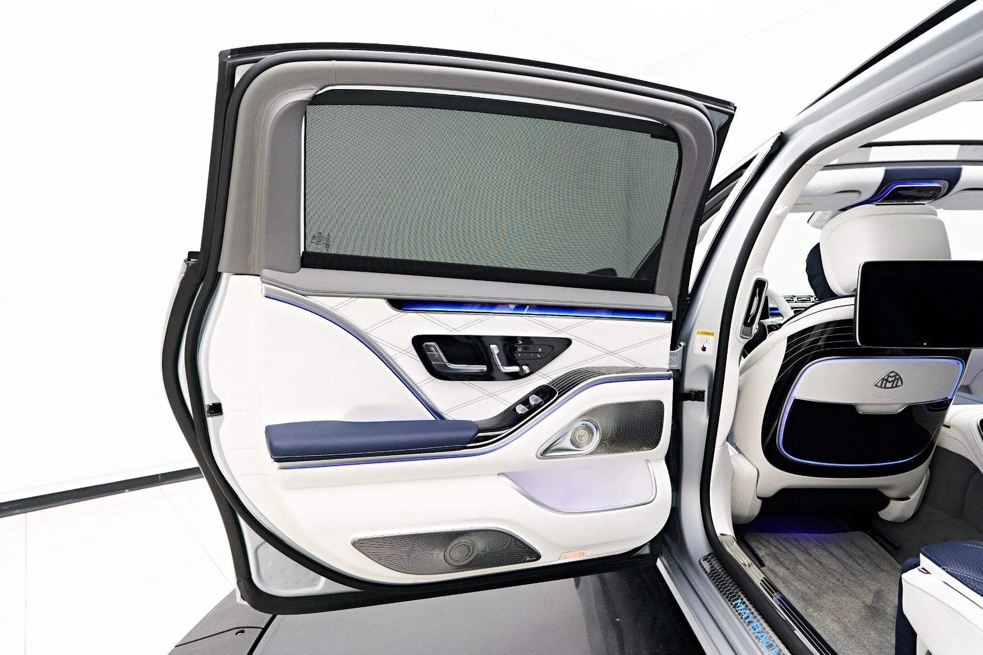 mph026_3642275016_Used_2024_Mercedes_Benz_S_Class_Maybach_S_680_1729209539_782e7bb272