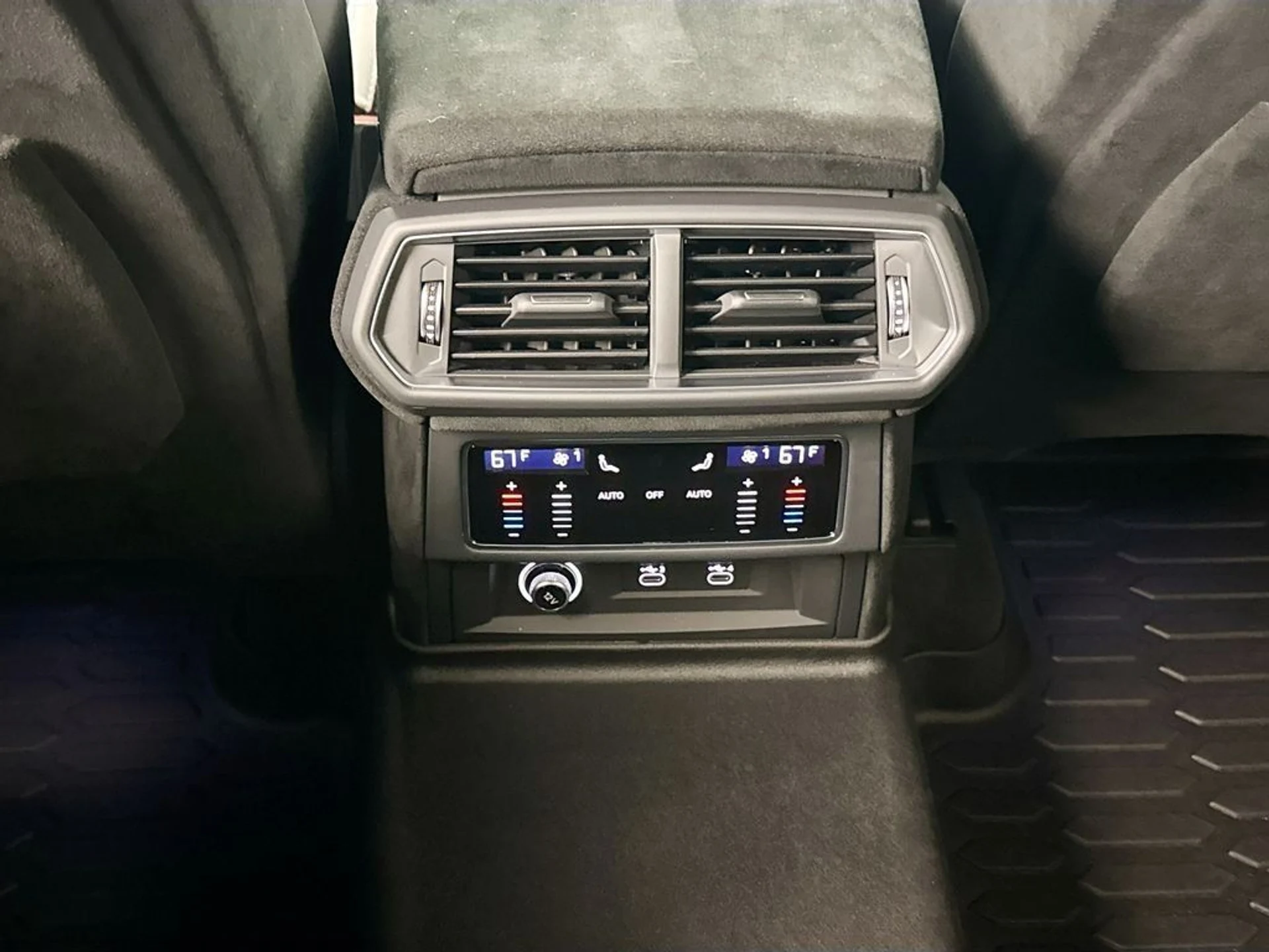 mph026_3643418446_e5da8315c00e0082e1309540eeaacf8f_f12c5d9728