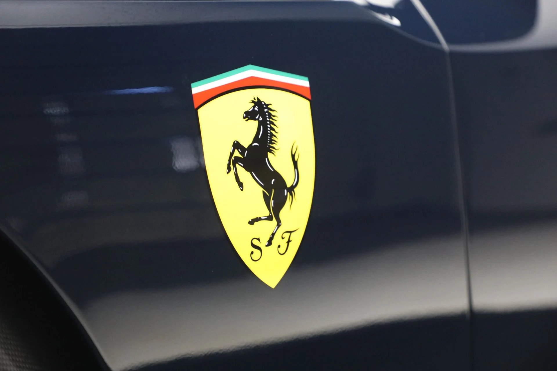 mph026_3644919819_Used_2025_Ferrari_Purosangue_1781036132_2b4ec4916b