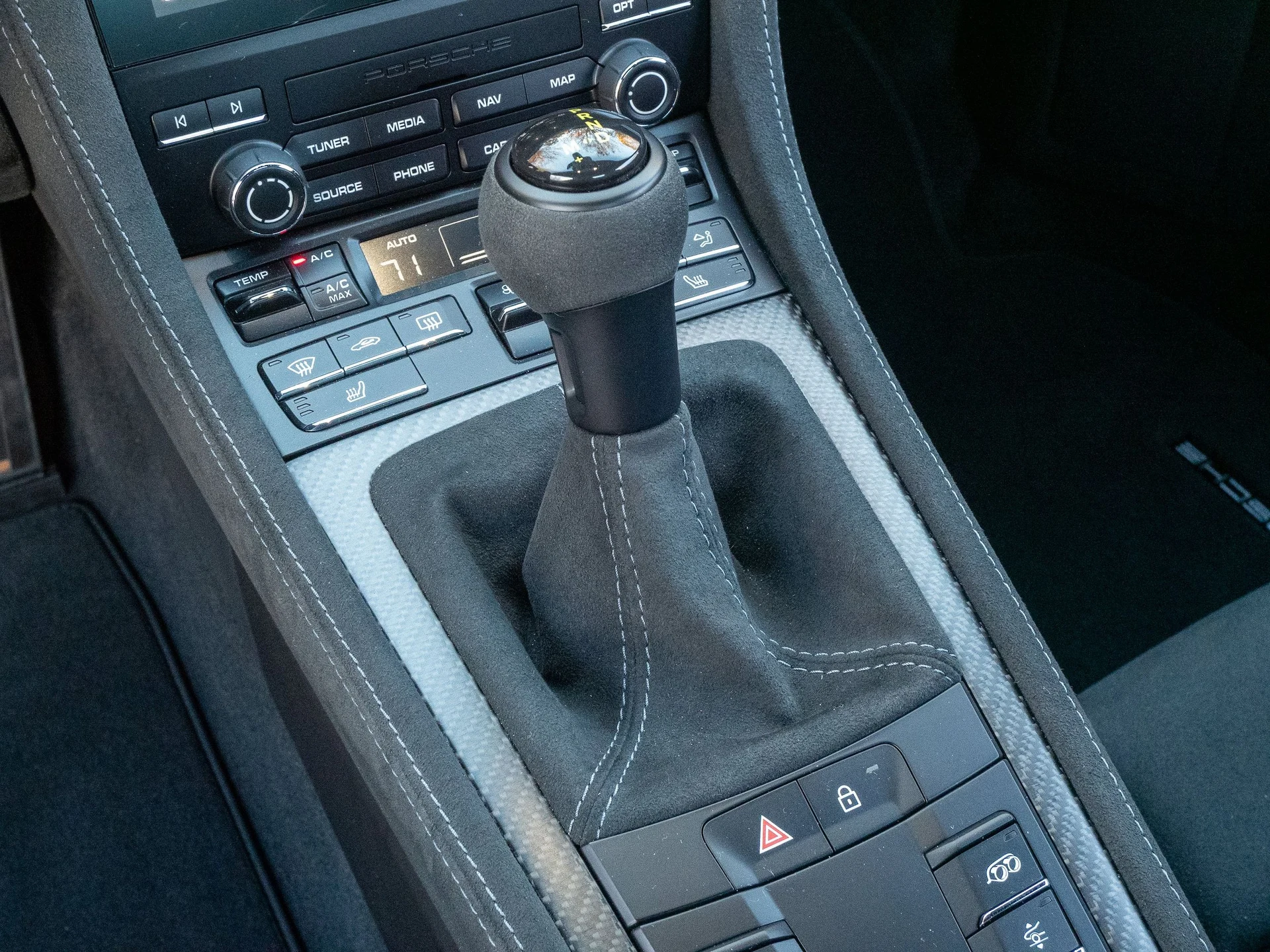 mph026_3645737380_09c80277c674c6f639bed59027fcc17ex_2590a42fbb