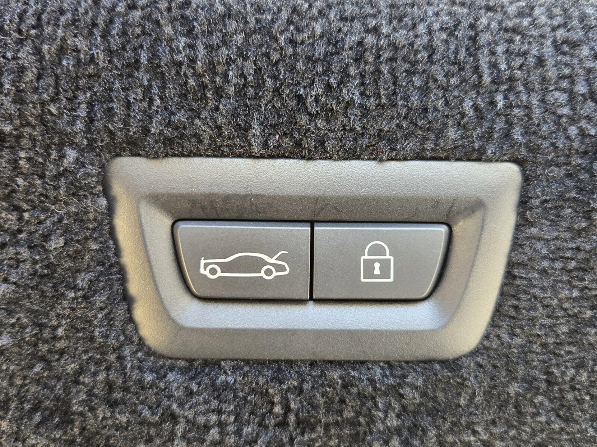 mph026_3652641980_1cef747aec27b5c6a03cd9e144134a64x_593ce10617