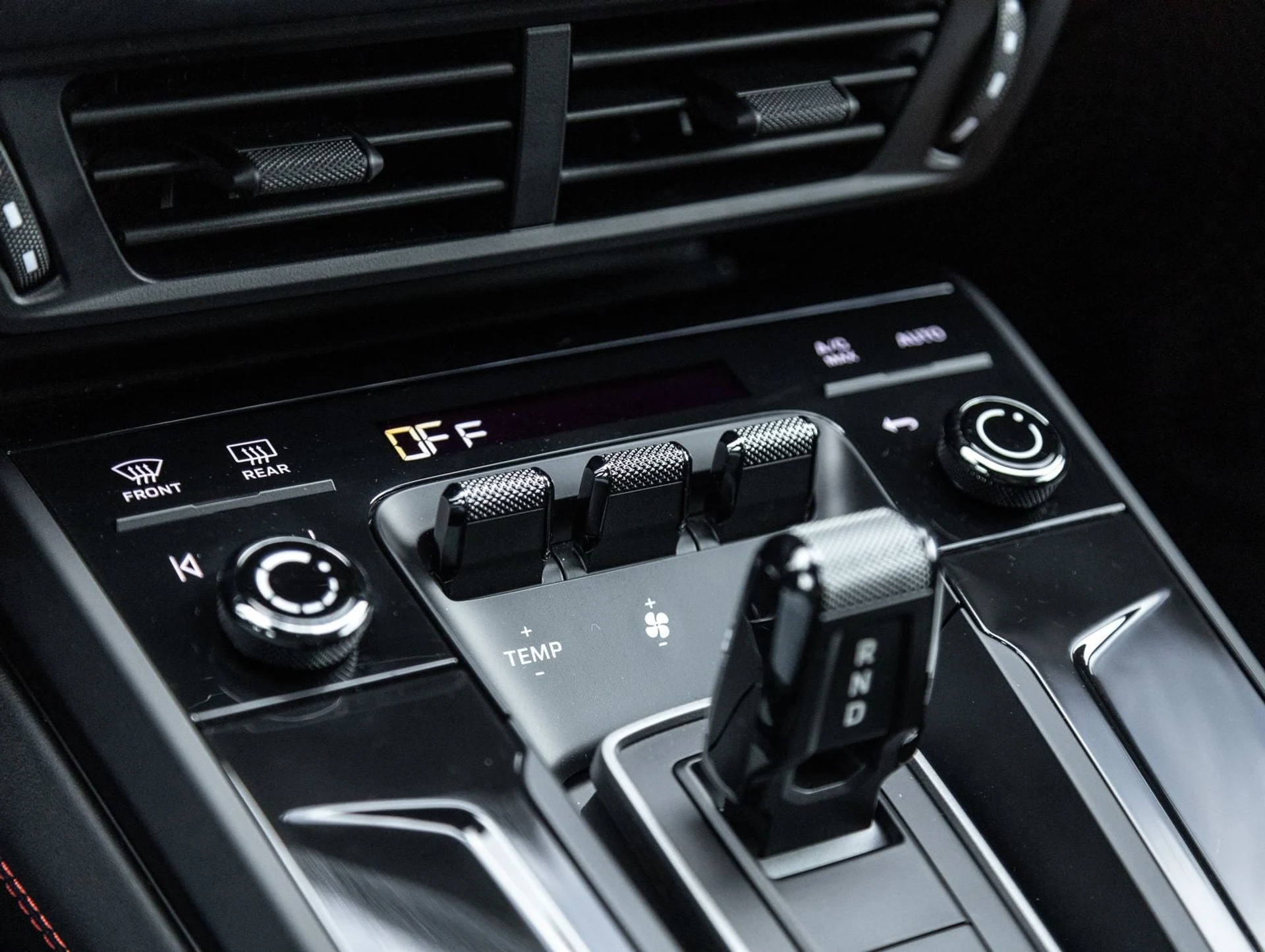 mph026_3657543513_27_e13910c575