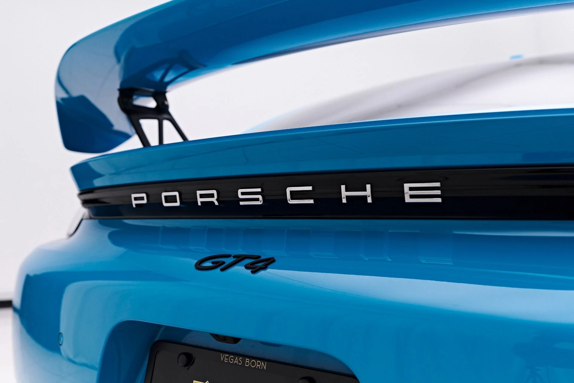 mph026_366923733_Used_2021_Porsche_718_Cayman_GT_4_1753215060_fa4fb2ed85