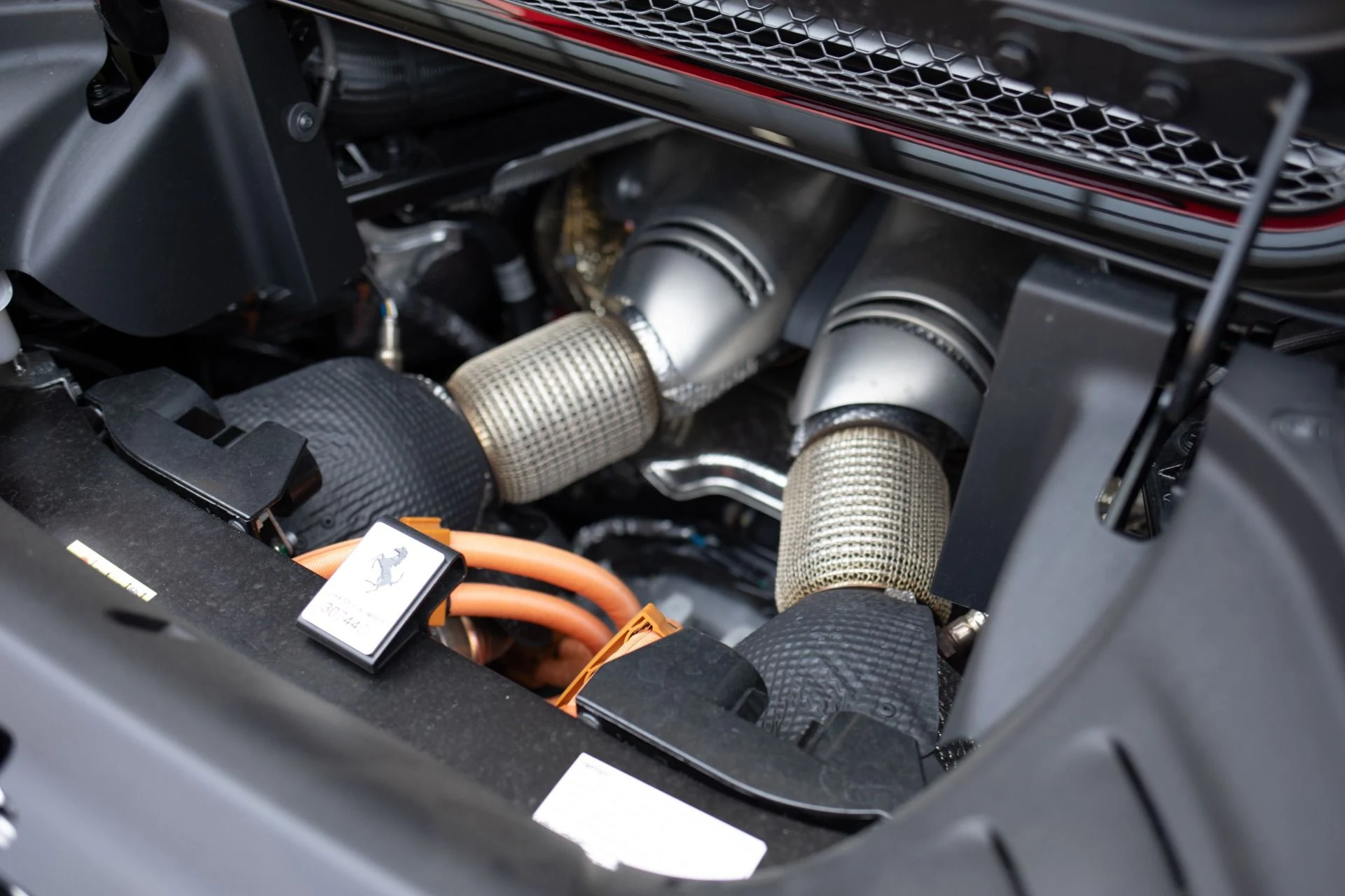 mph026_36762921_Used_2024_Ferrari_296_GTS_1787170257_4d96befd5b