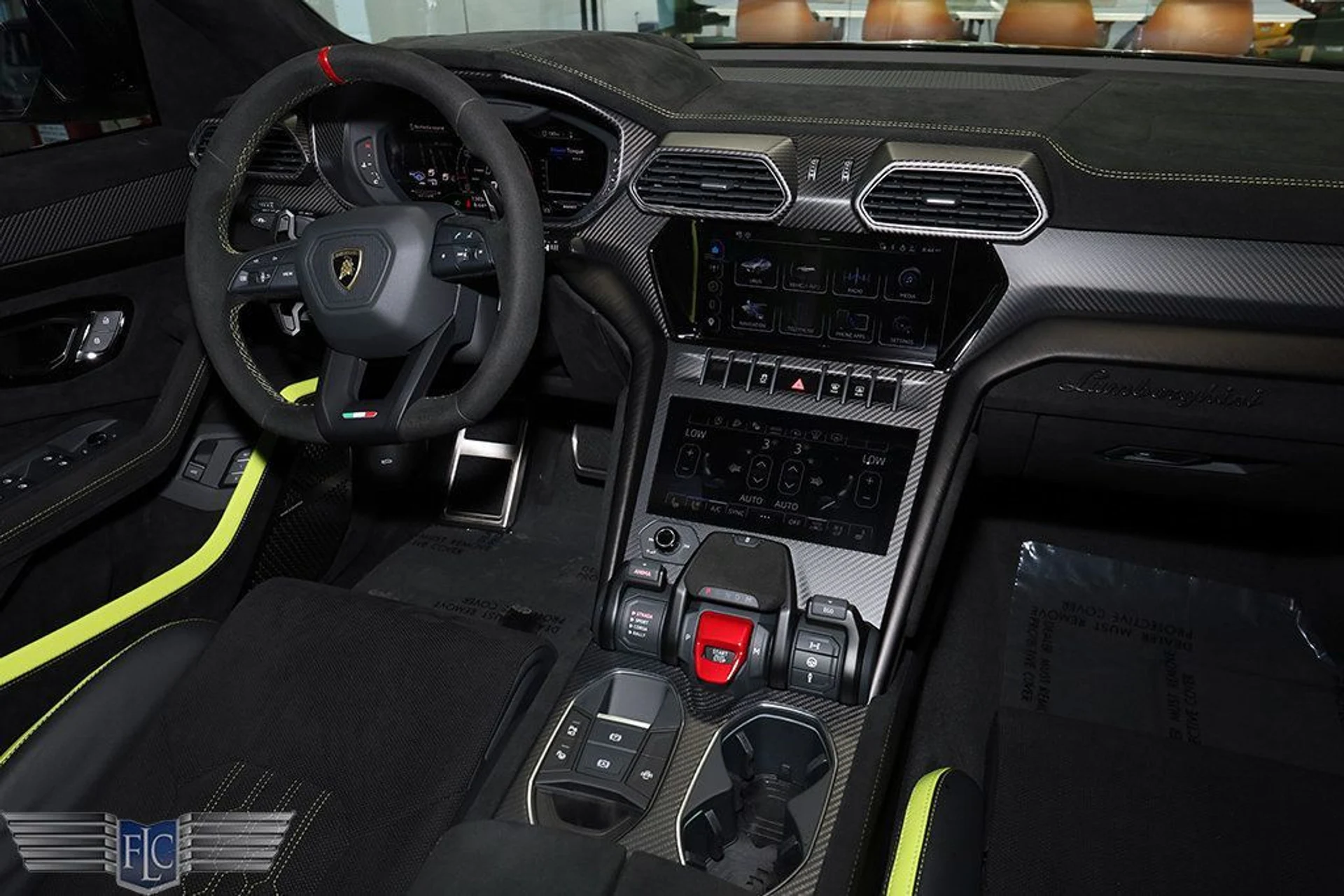 mph026_3677443458_used_2024_lamborghini_urus_performanteawd_9689_22932992_27_1024_37d08fd447