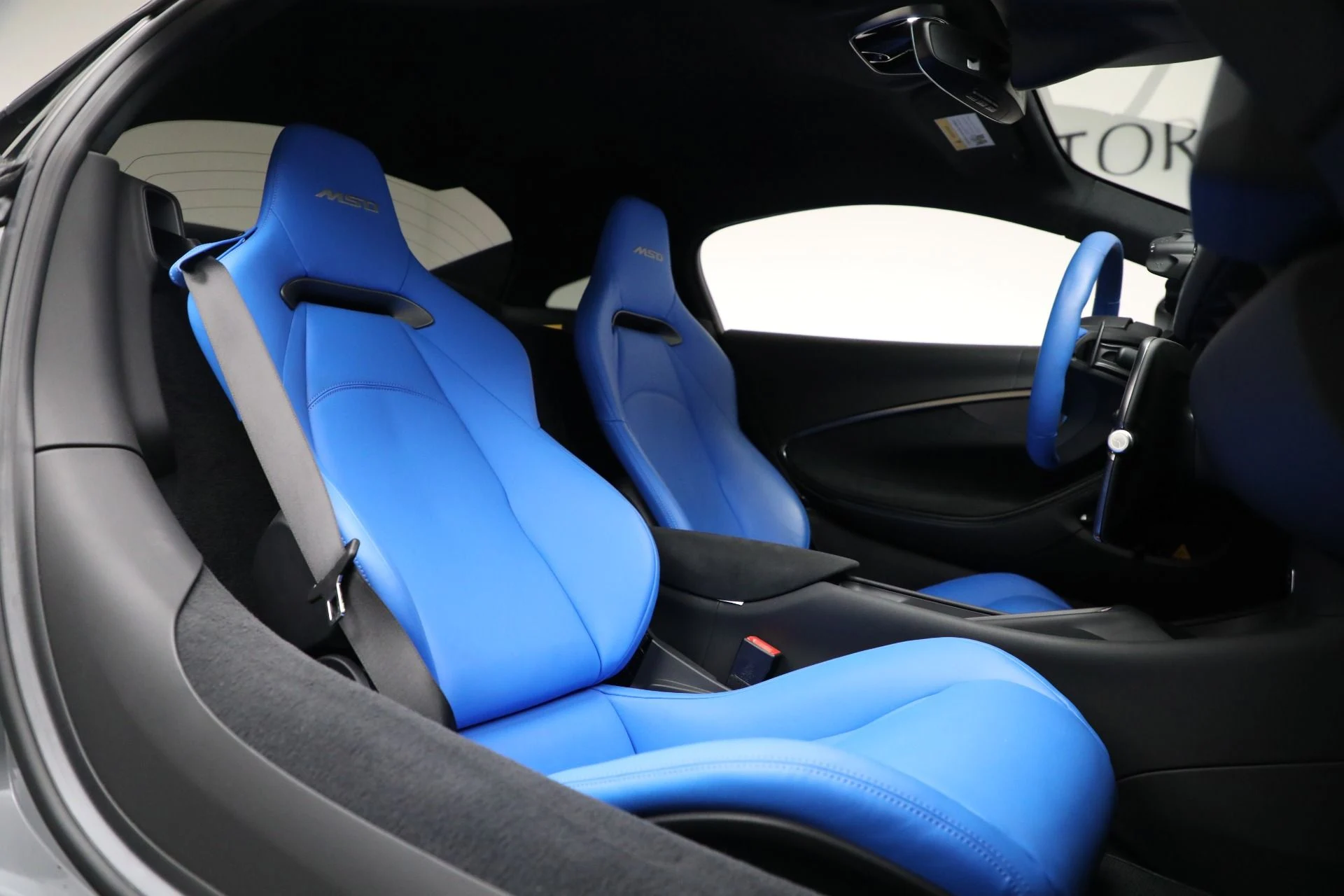 mph026_3681812798_Used_2023_Mc_Laren_Artura_a60ea6e865