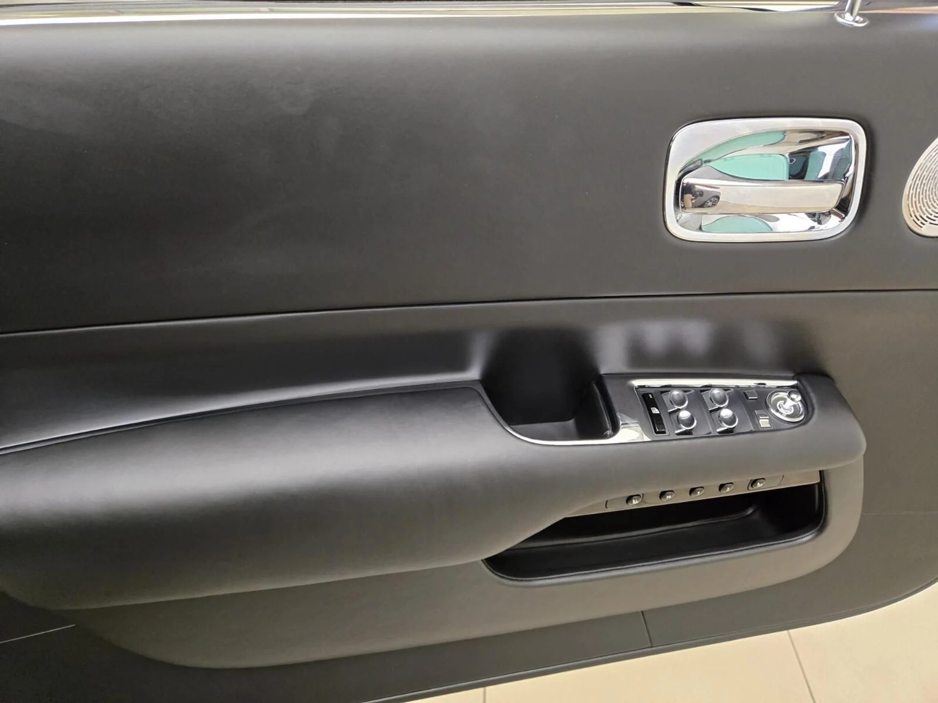 mph026_3686730447_Used_2021_Rolls_Royce_Wraith_1777354978_01e9a4a836