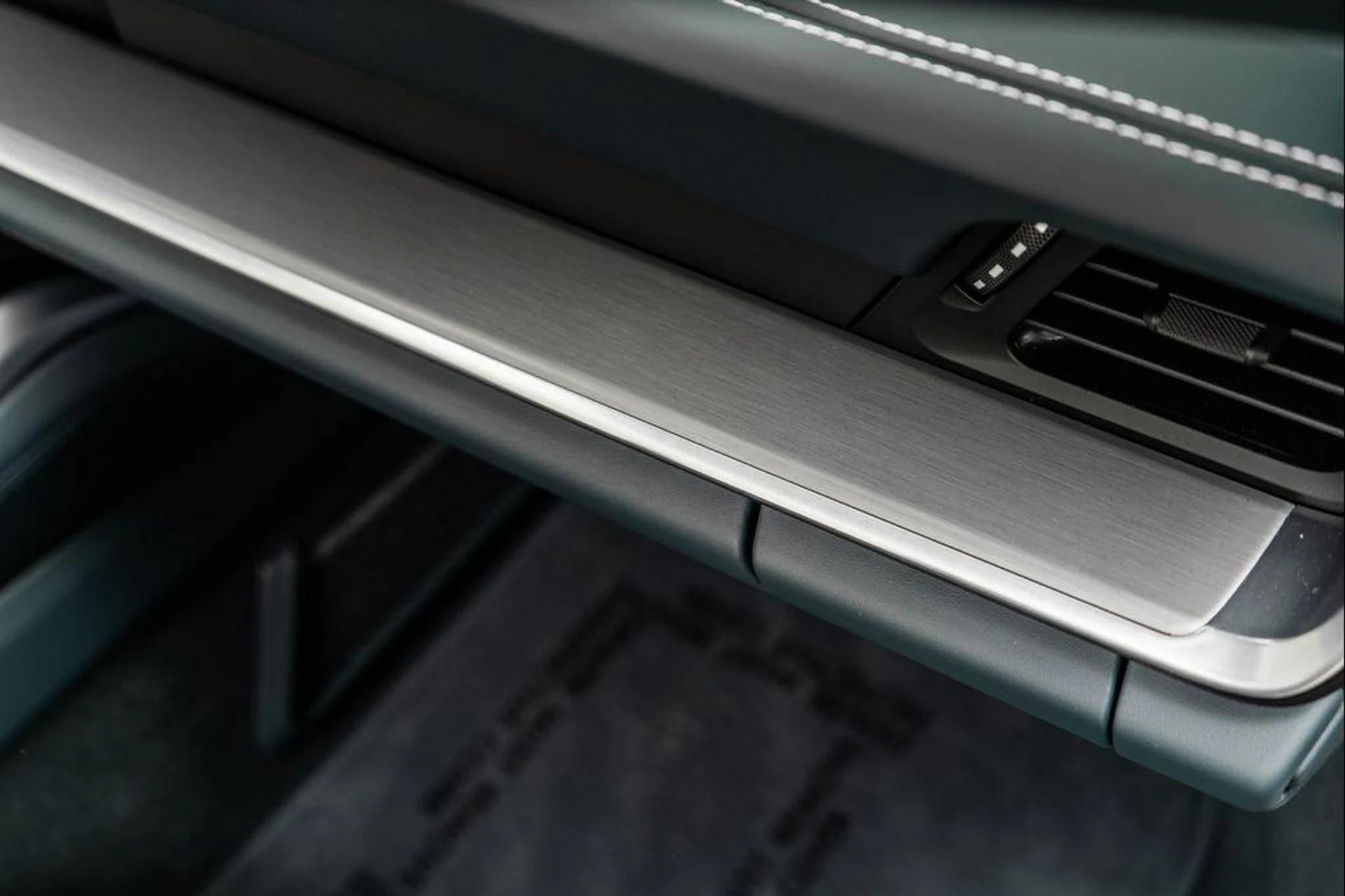 mph026_3688719549_v_Uj_Dc_Ju_Ev_H0th_ELP_Bat_FQ_Iy_GC_Ek_6911f247e0