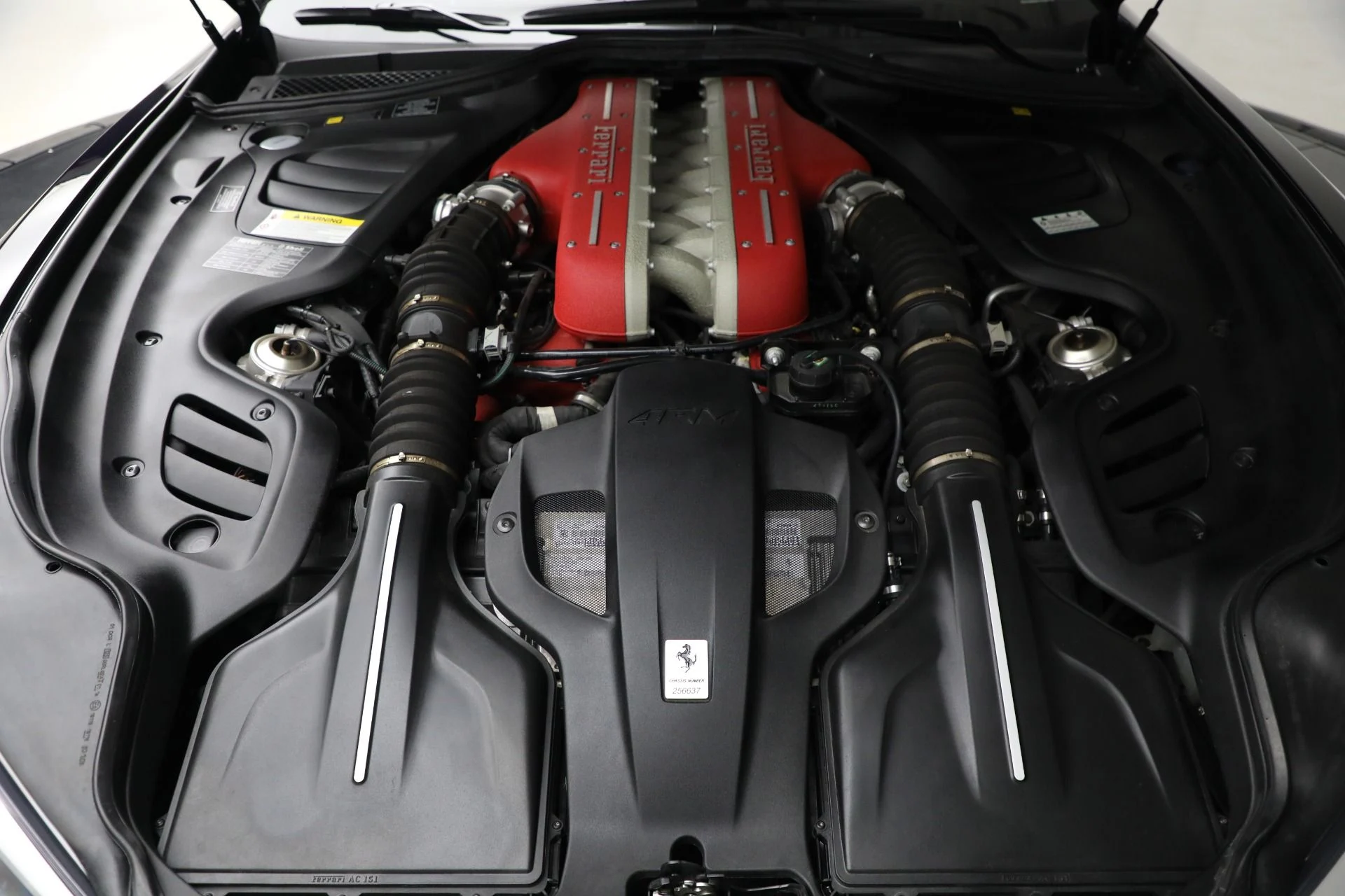 mph026_3693677290_Used_2020_Ferrari_GTC_4_Lusso_1764032069_fb73a6d14b