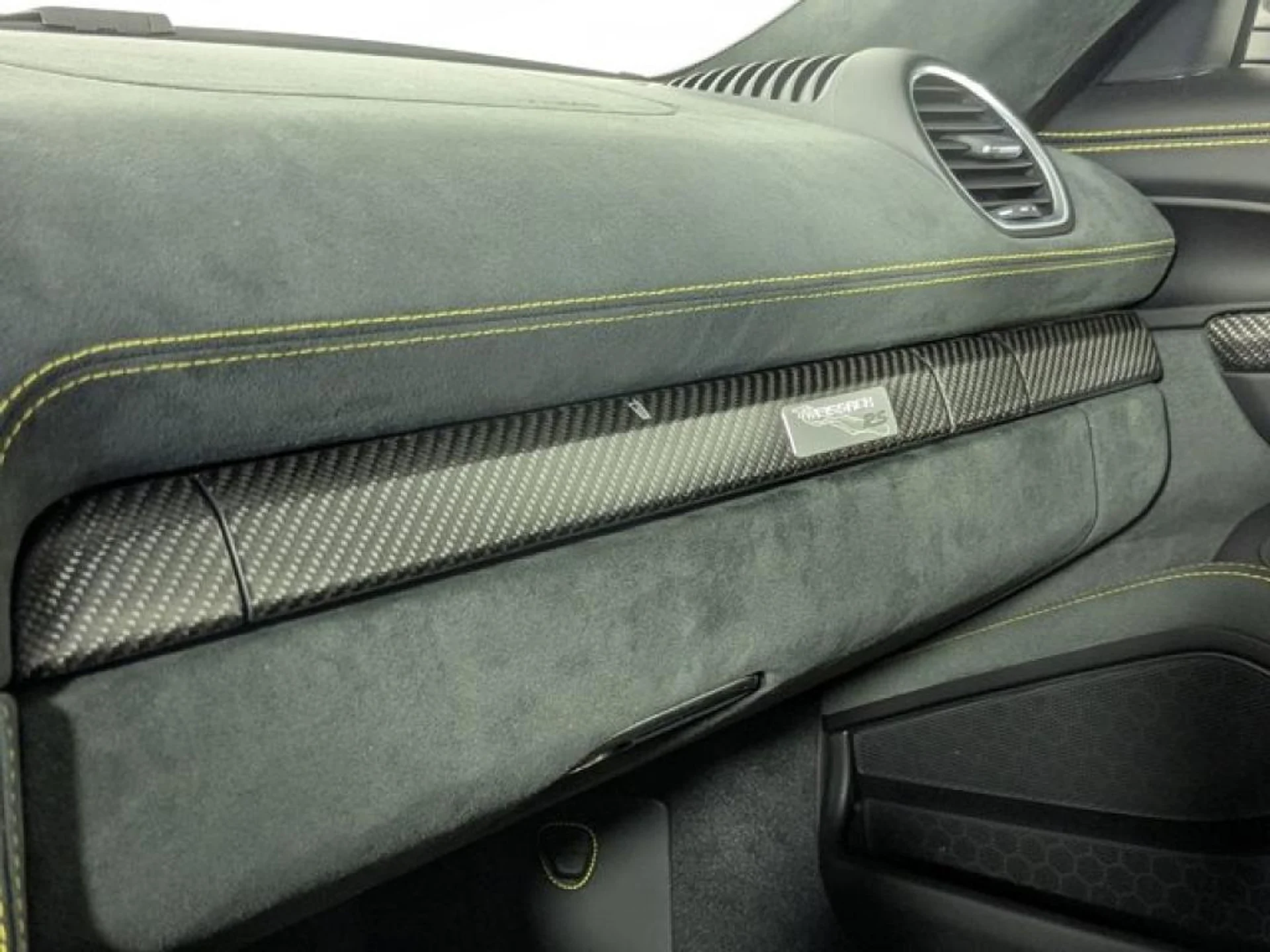 mph026_369716682_SE_5h72i_Ye_HR_Js_A3_Uf_Tv3_Ph_S_Xuek_0bb6c59dd7