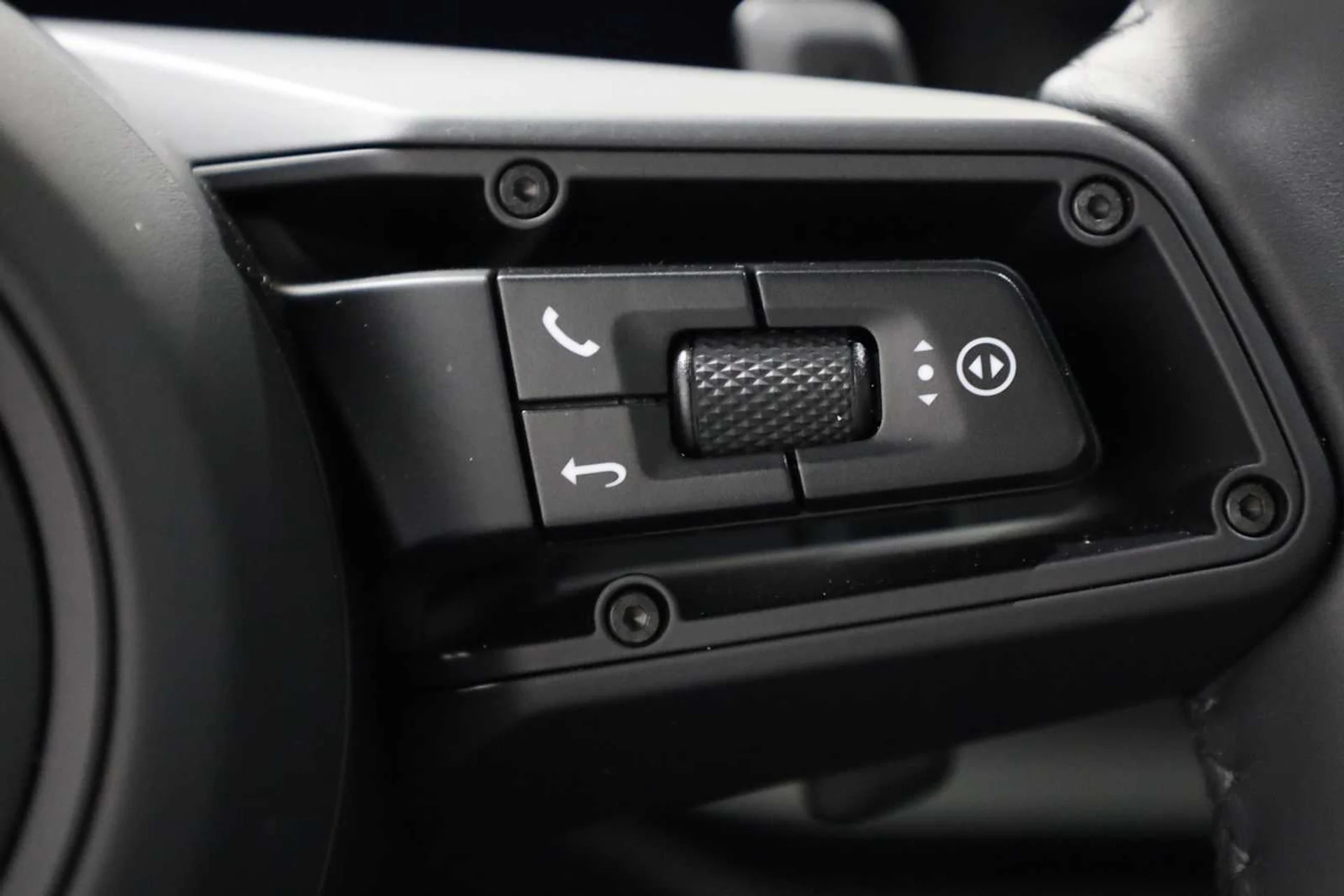 mph026_369954232_718457c6cab13456c8126154f5cf08a1_f2d965dc25