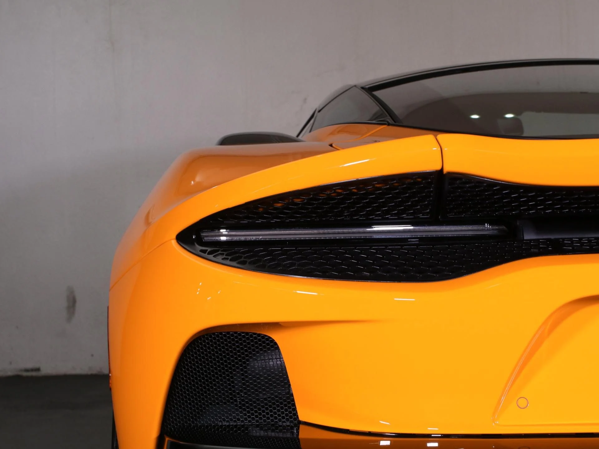 mph026_3703740516_New_2025_Aston_Martin_DBX_707_1752297236_3f156807c7