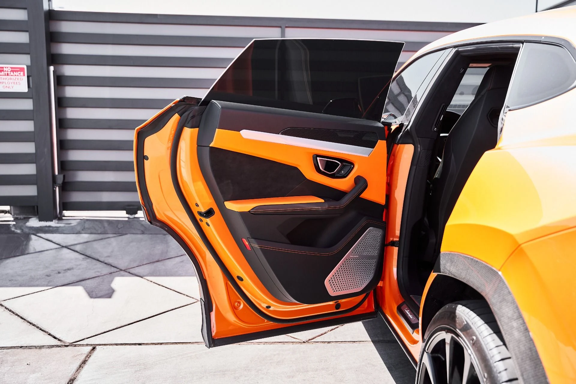 mph026_3704789675_Used_2022_Lamborghini_Urus_1778204418_23a78c64e5