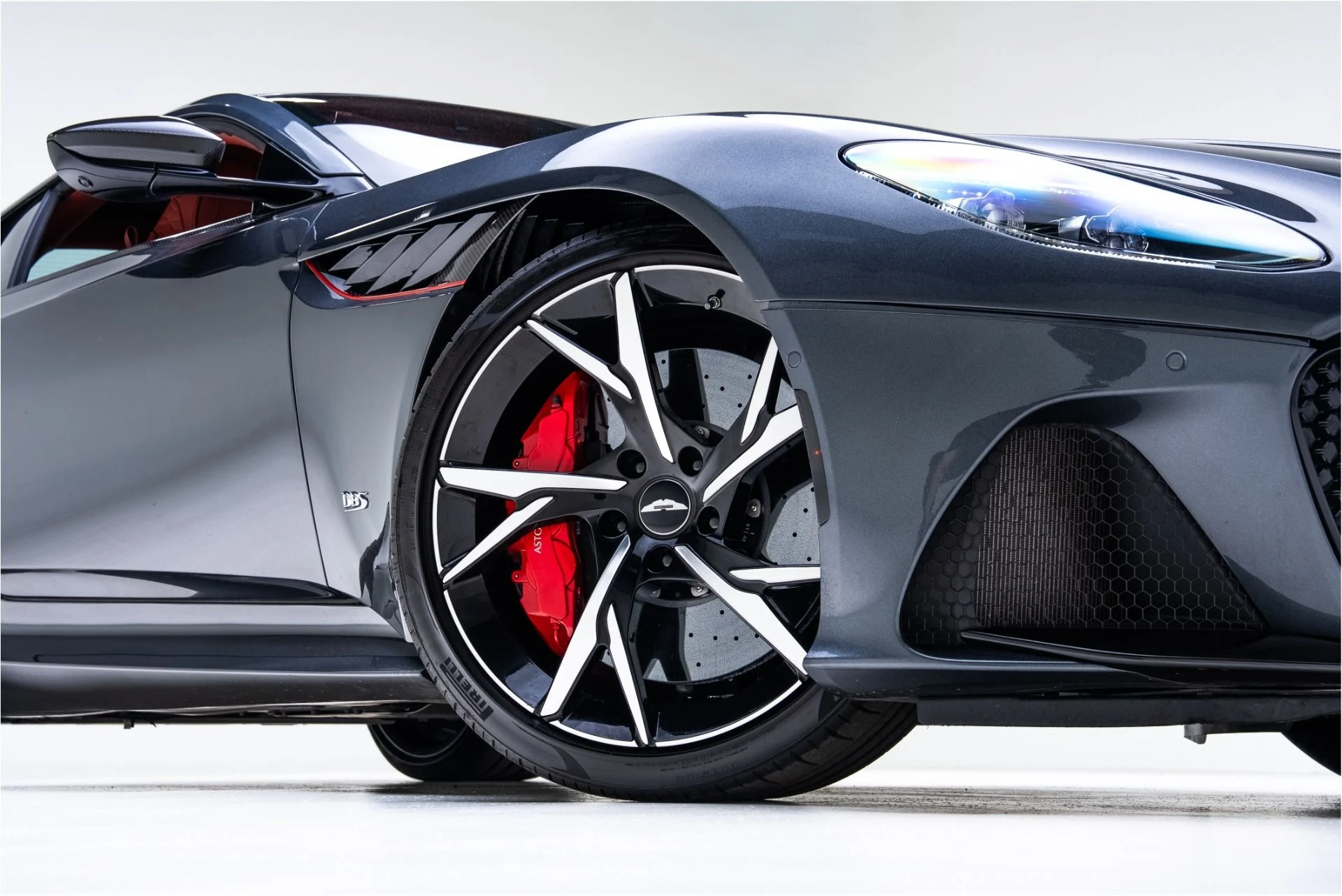 mph026_3719367379_Used_2019_Aston_Martin_DBS_Superleggera_1772826808_30e340a0e3