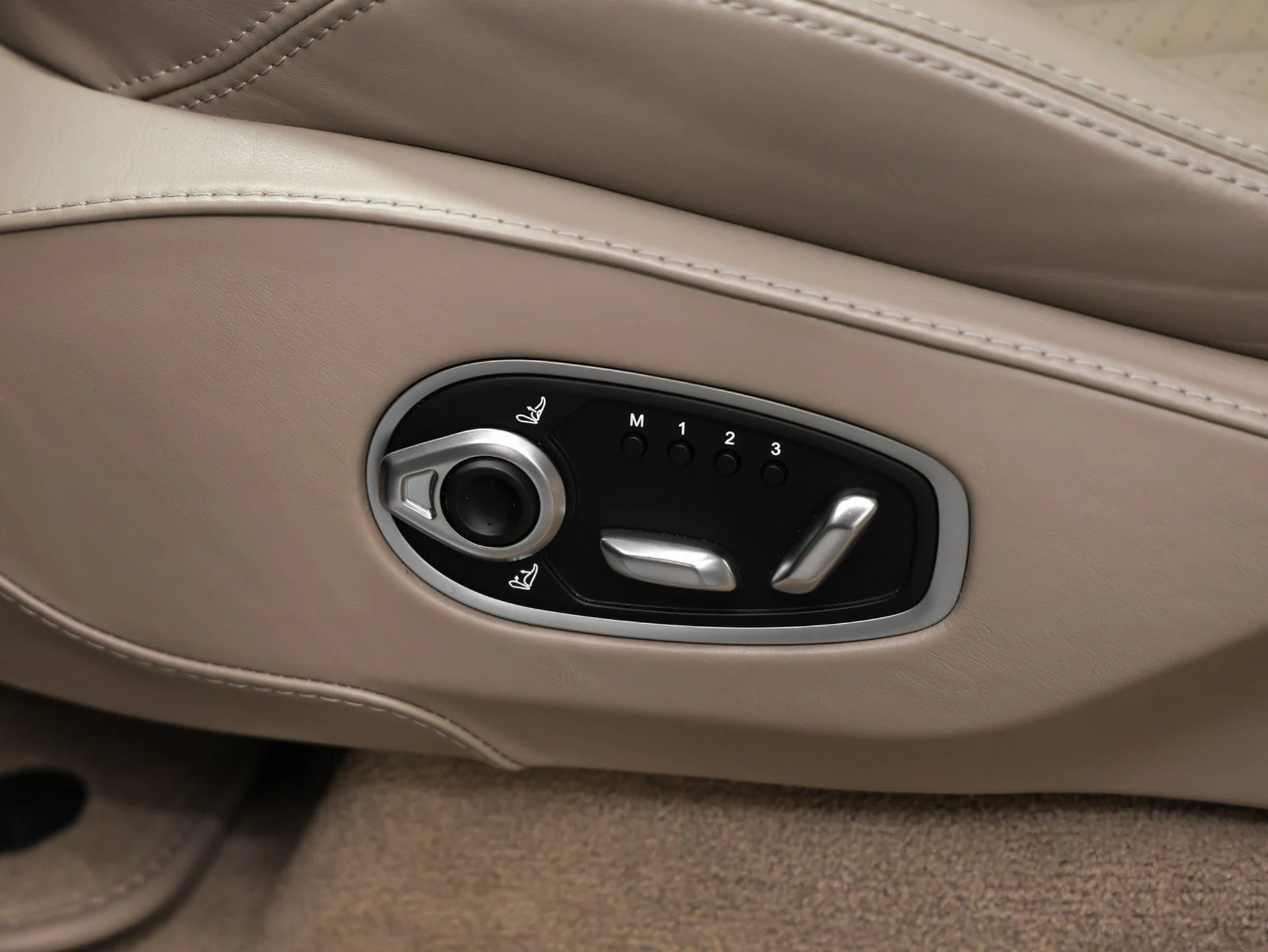 mph026_3731882505_27_9905152648